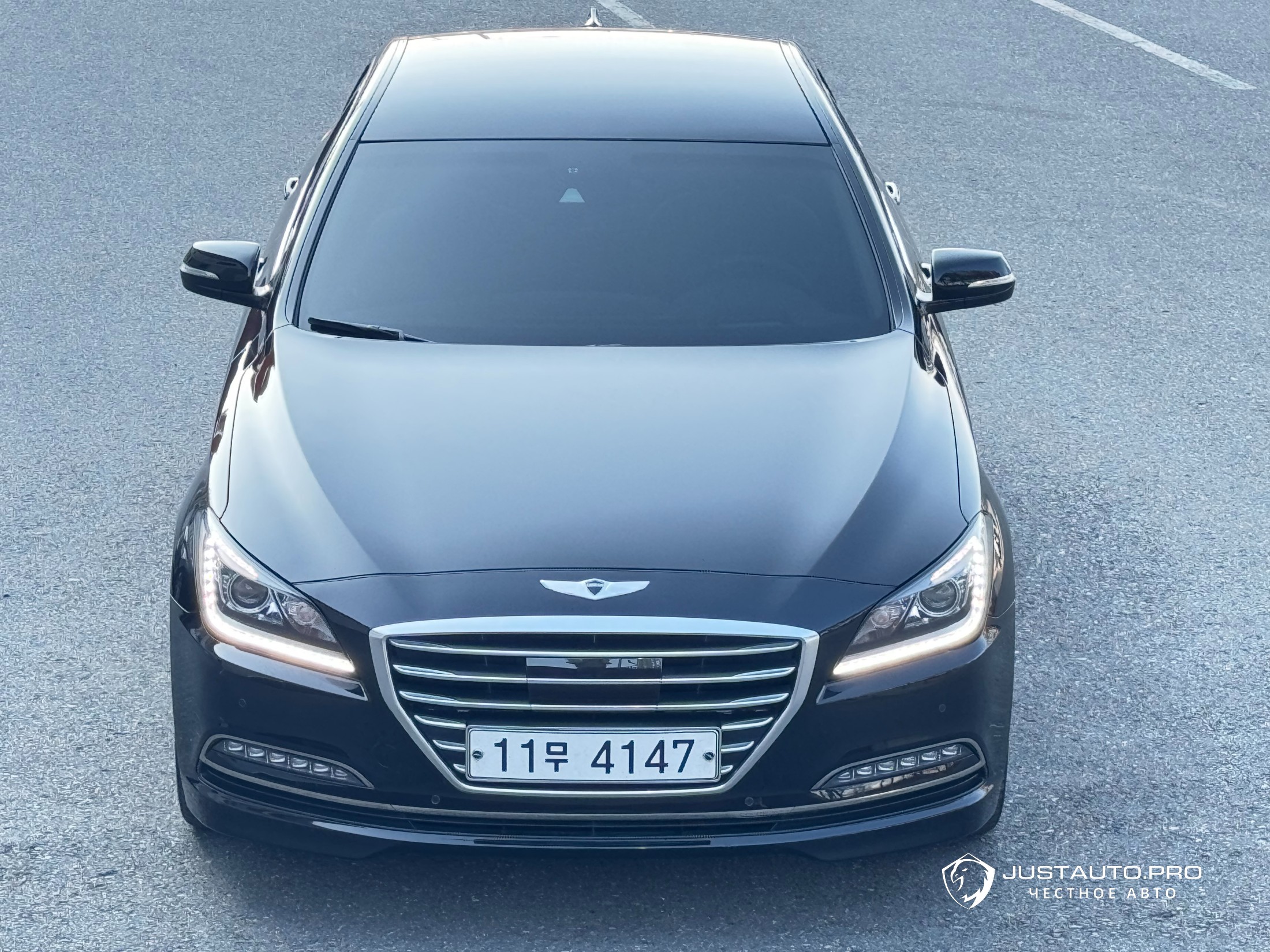 Автомобиль Hyundai Genesis