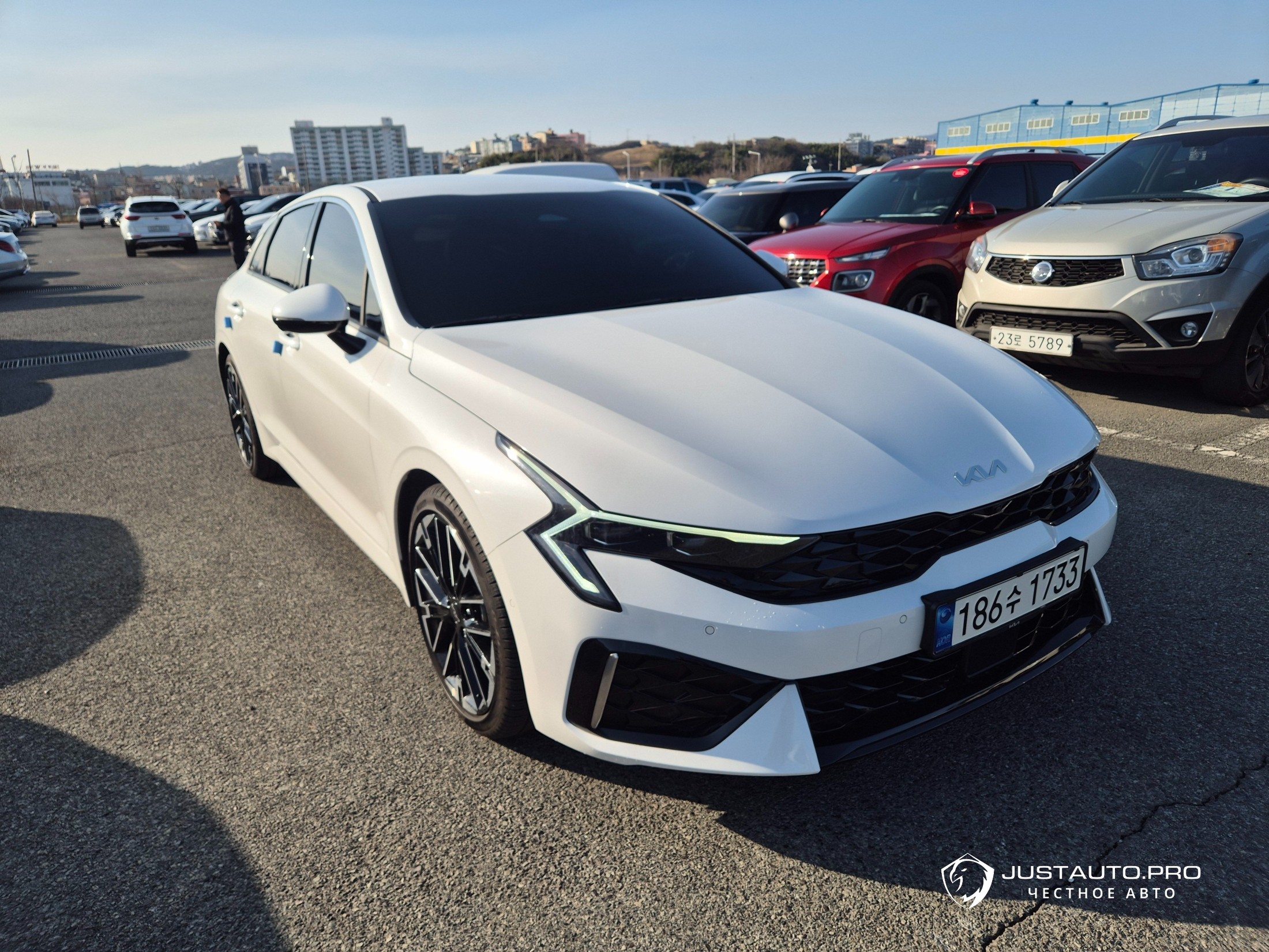 Автомобиль Kia K5