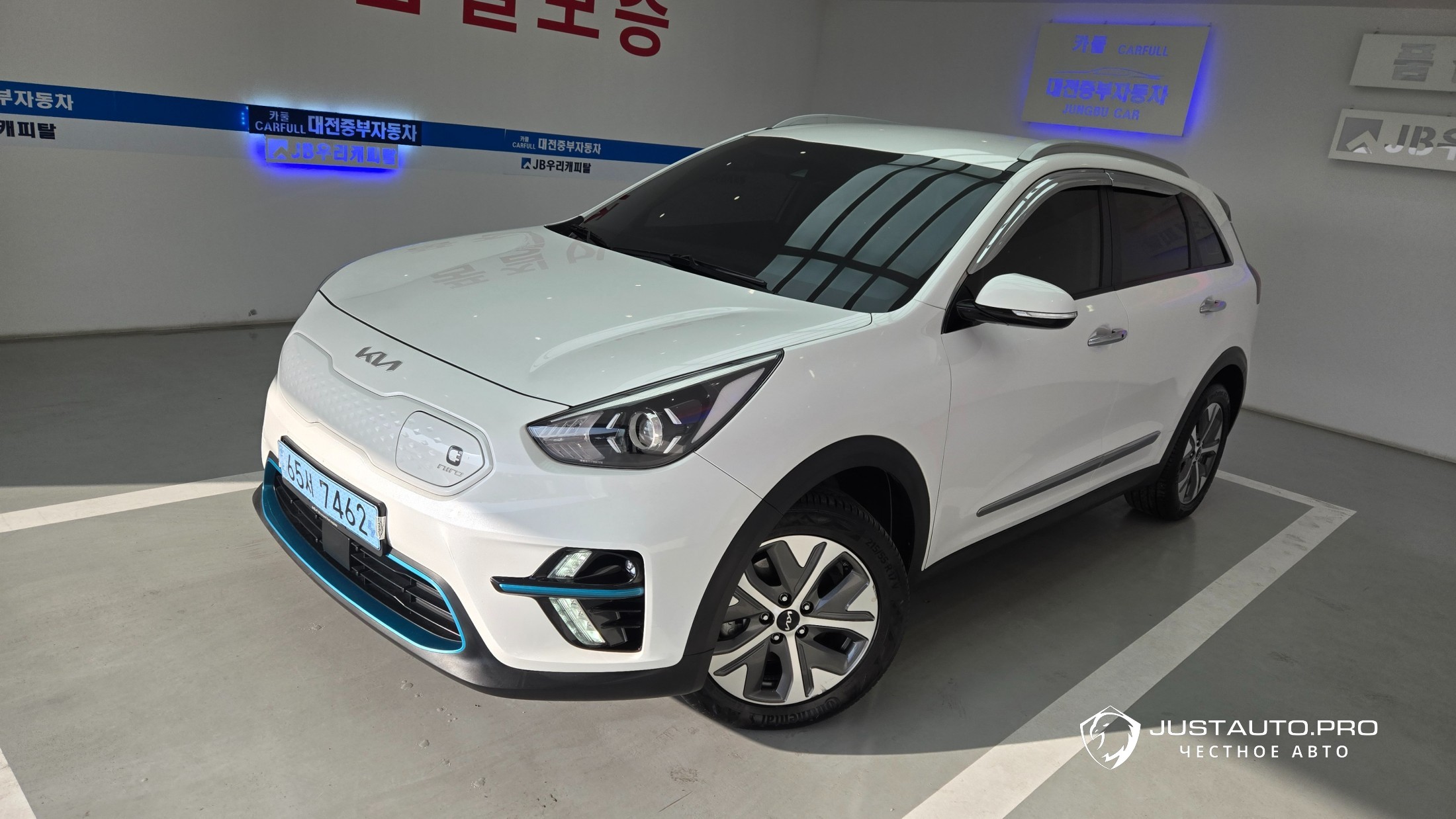 Автомобиль Kia Niro