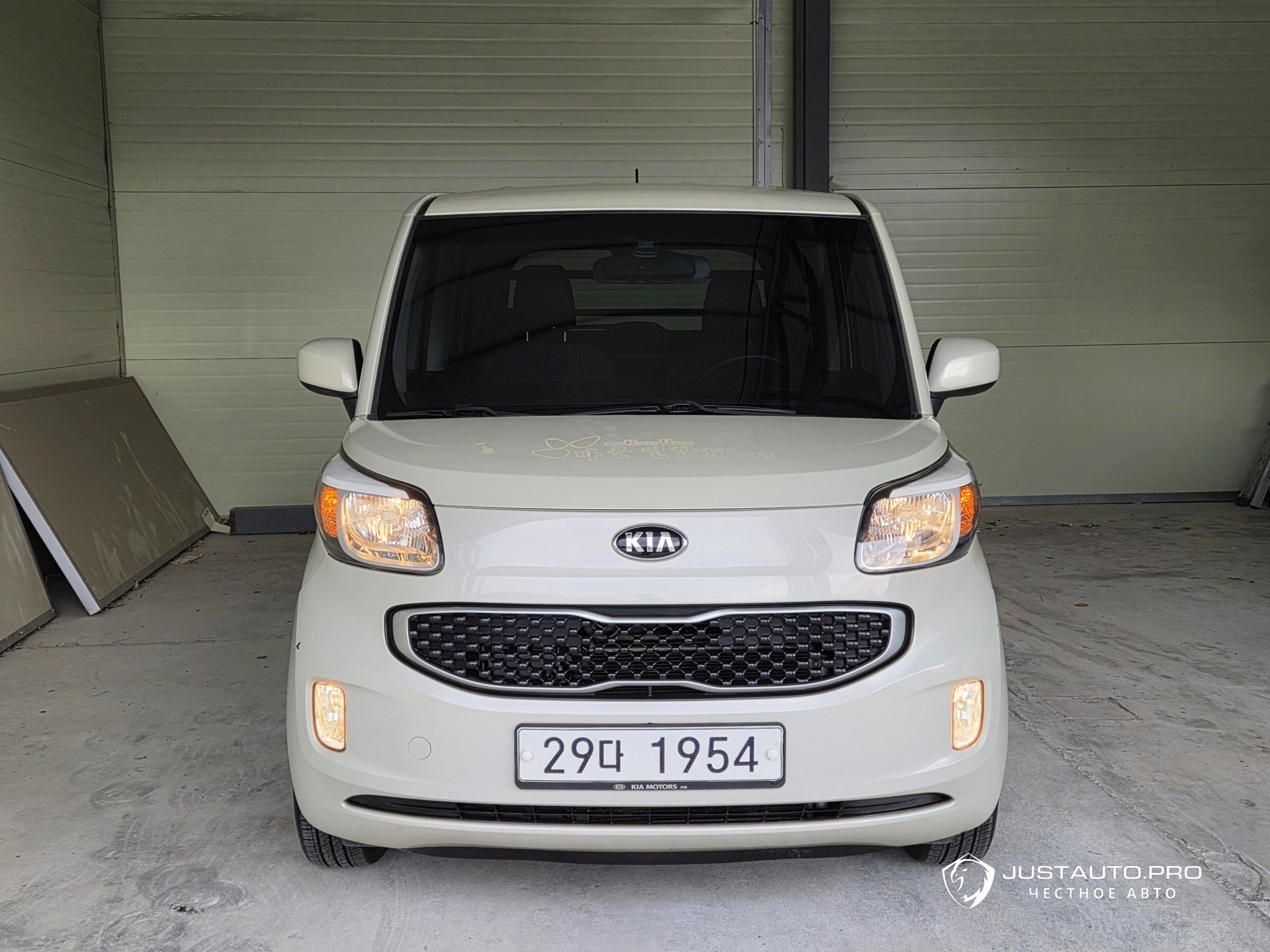 Автомобиль Kia RAY