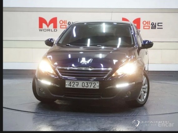 Автомобиль Peugeot 308