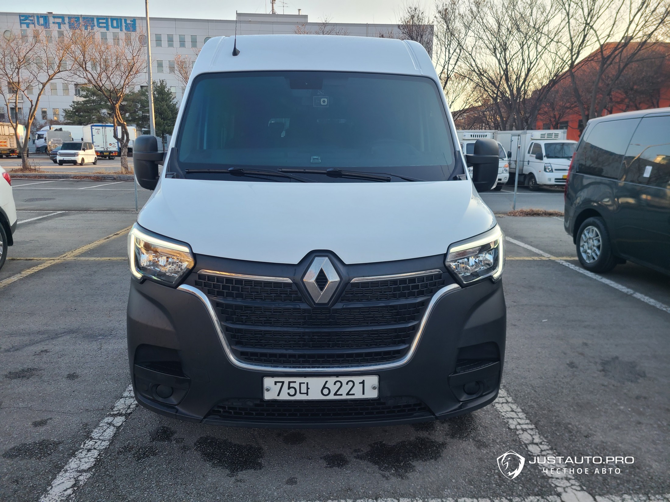 Автомобиль Renault-KoreaSamsung Master