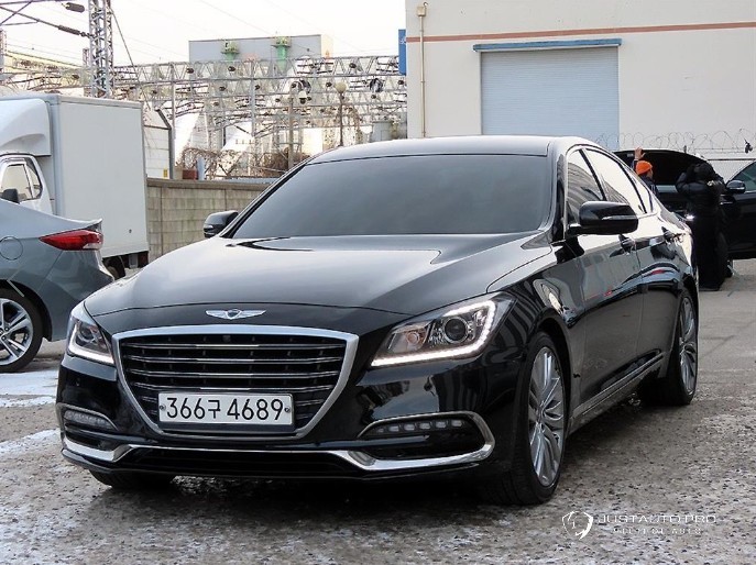 Автомобиль Genesis G80