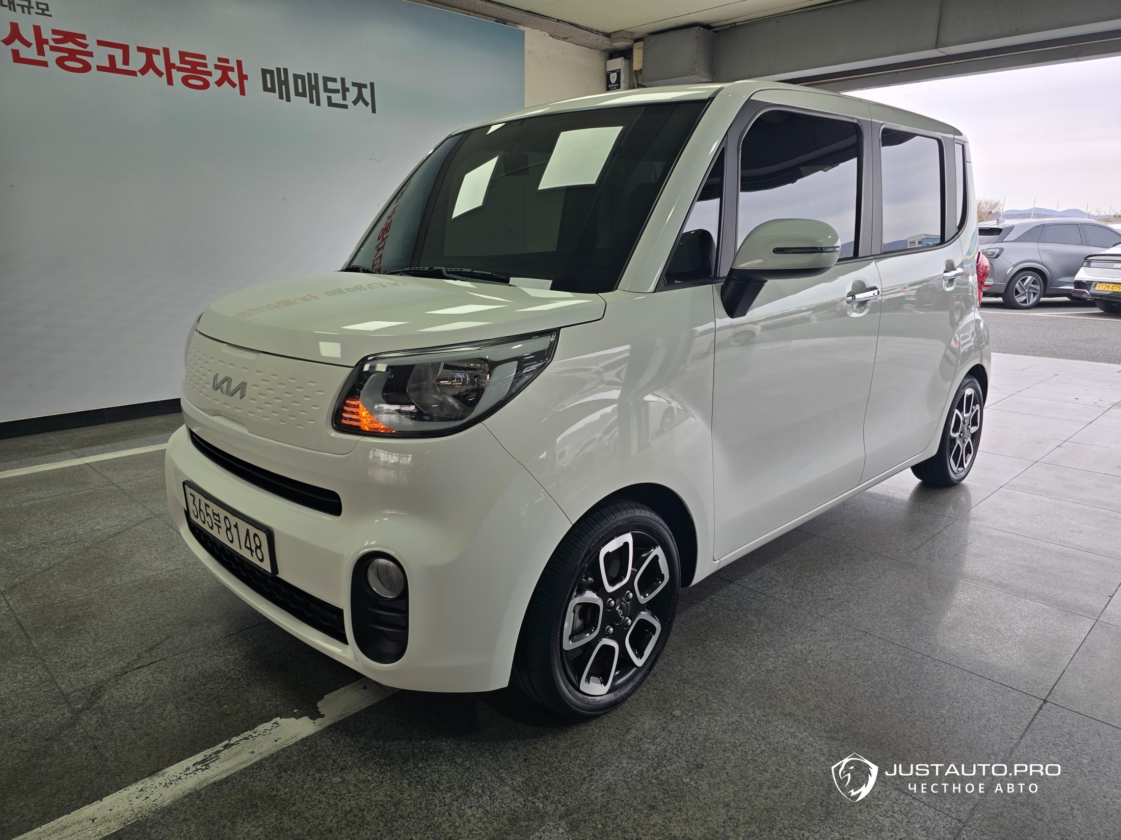 Автомобиль Kia RAY