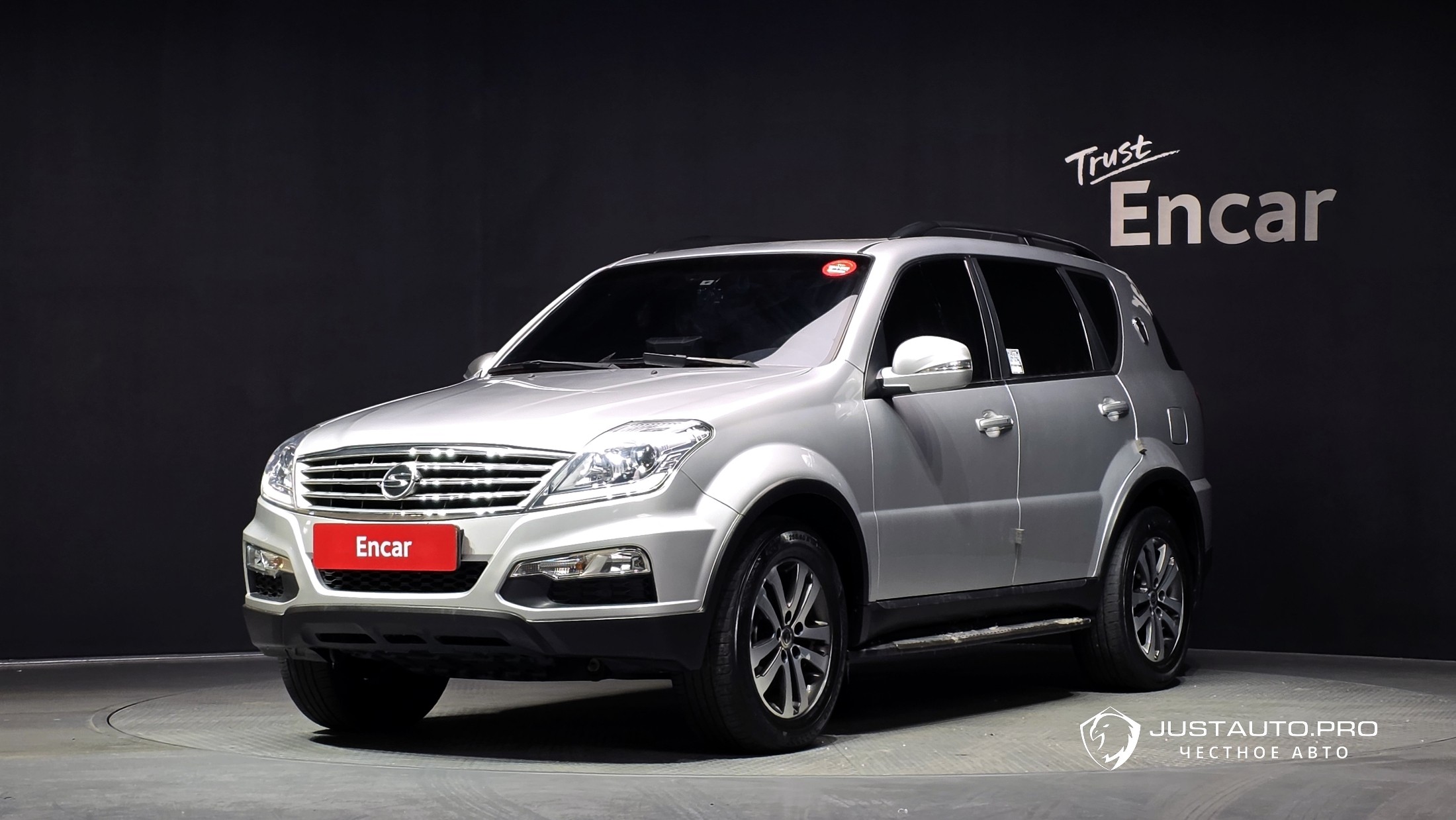 Автомобиль KG_Mobility_Ssangyong Rexton