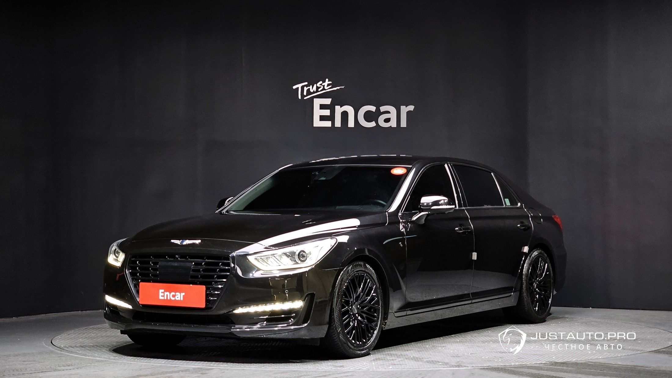 Автомобиль Genesis EQ900