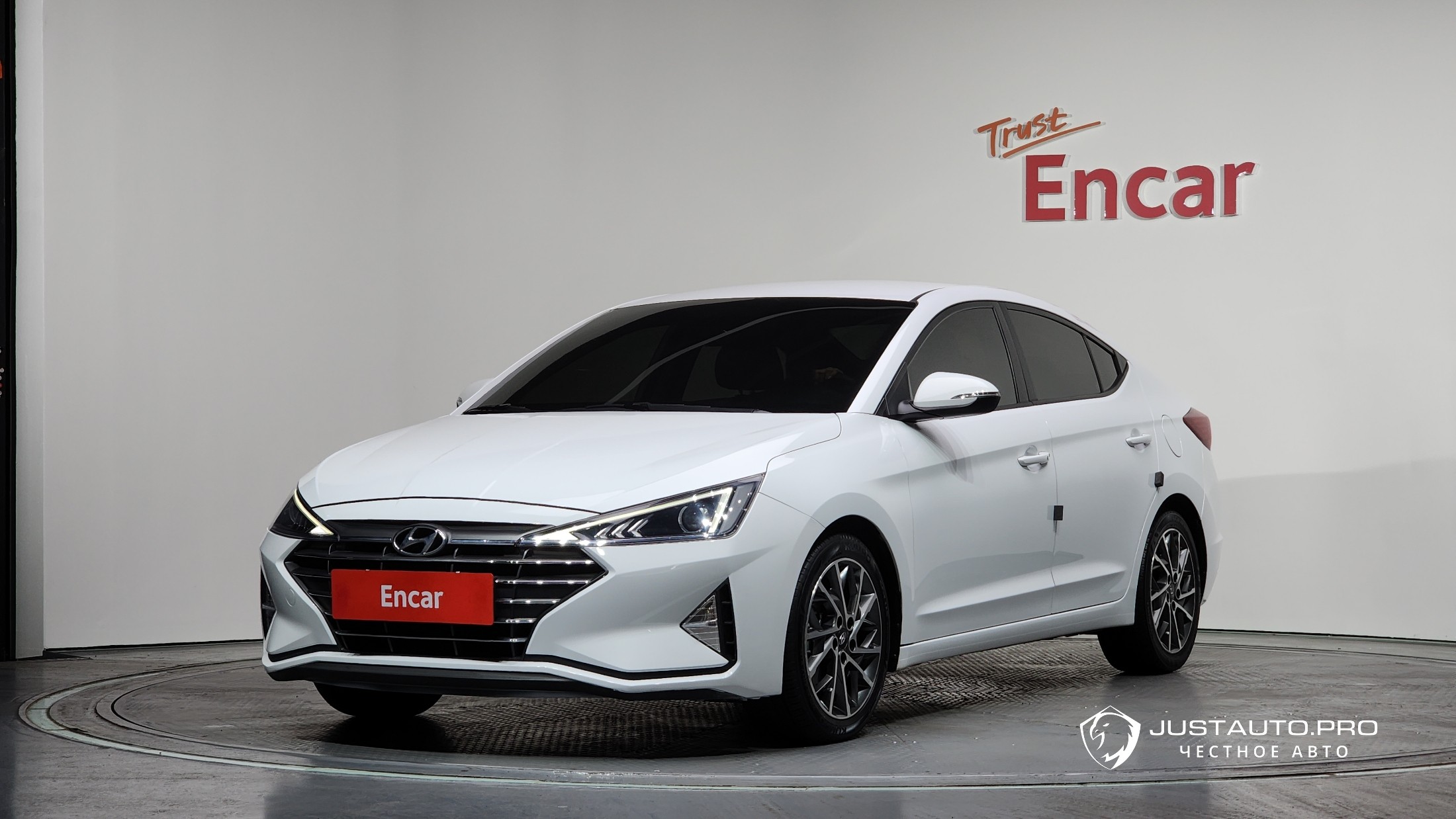 Автомобиль Hyundai AVANTE