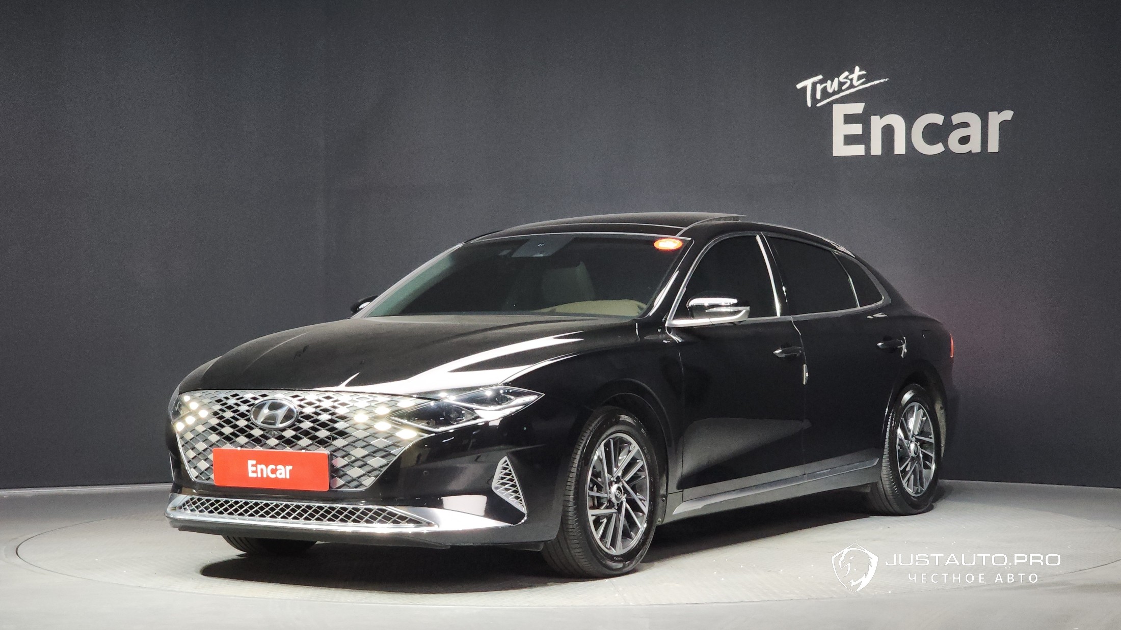 Автомобиль Hyundai Grandeur