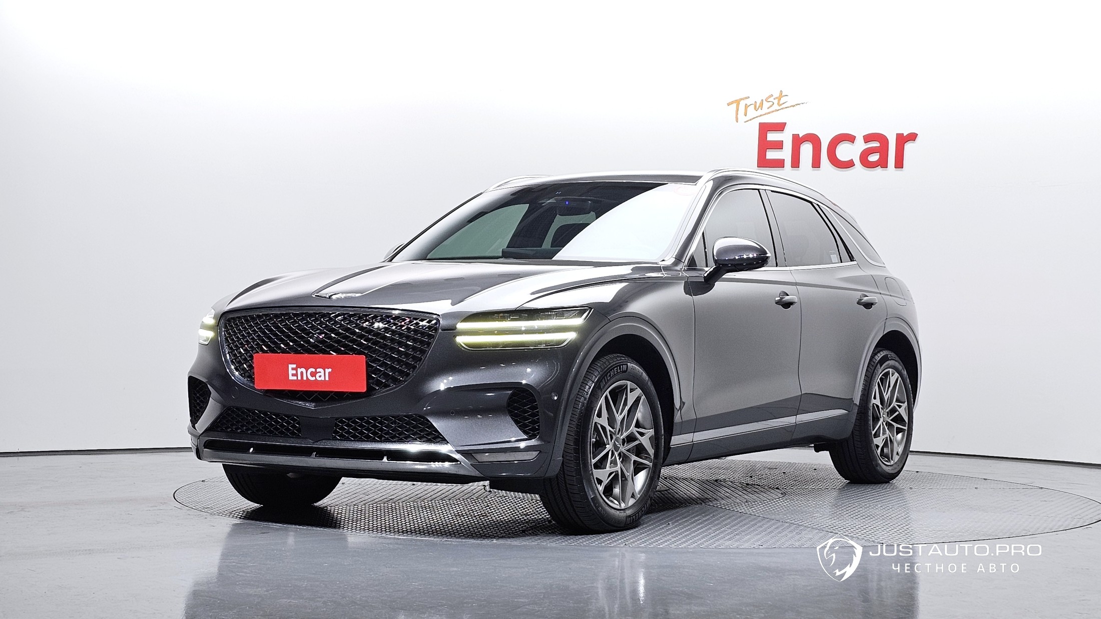 Автомобиль Genesis GV70