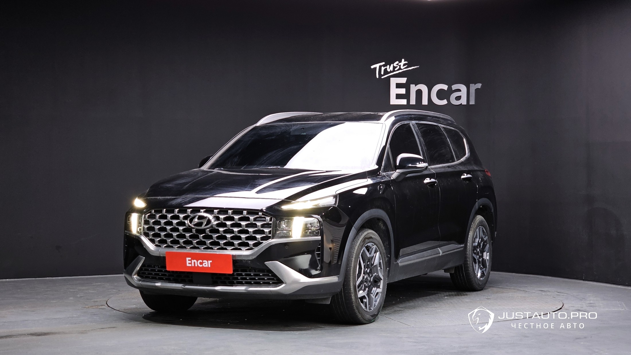 Автомобиль Hyundai Santafe