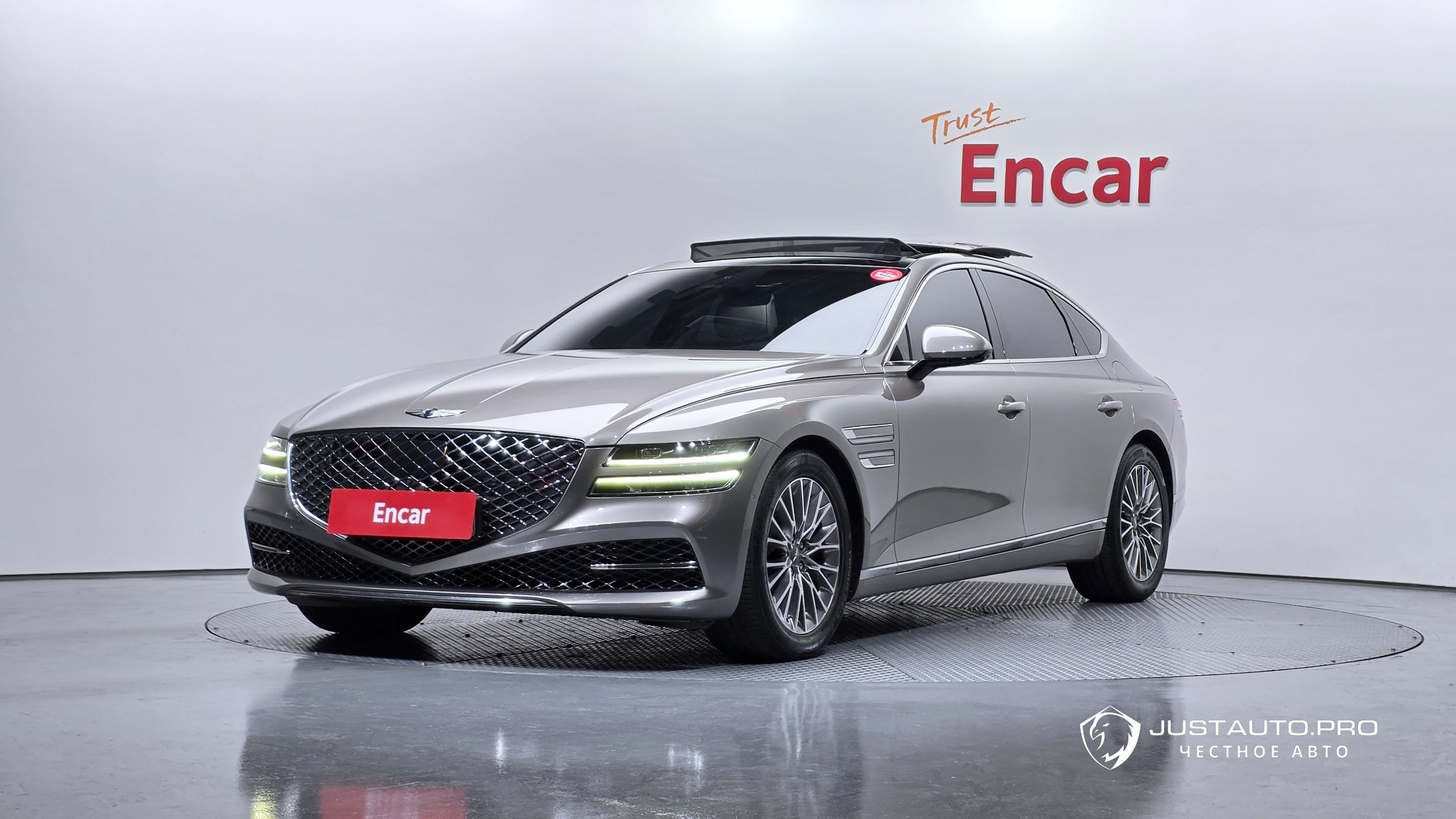 Автомобиль Genesis G80