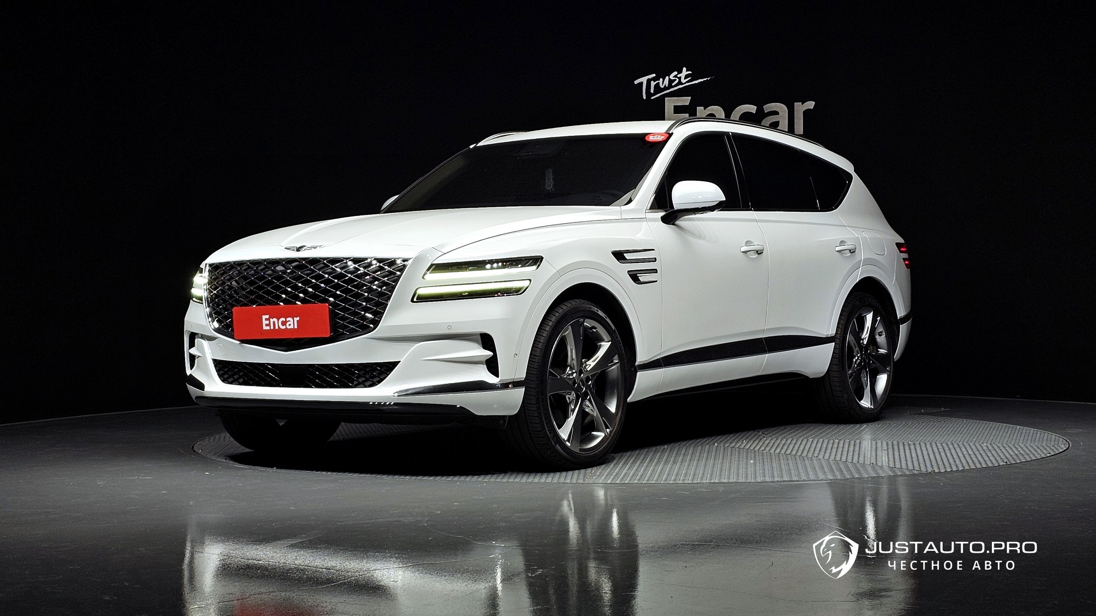 Автомобиль Genesis GV80