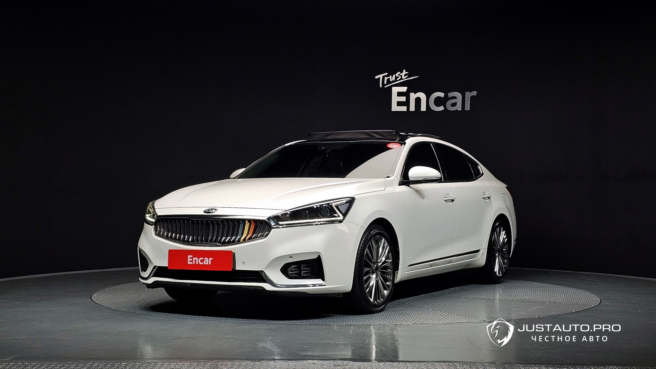 Автомобиль Kia K7