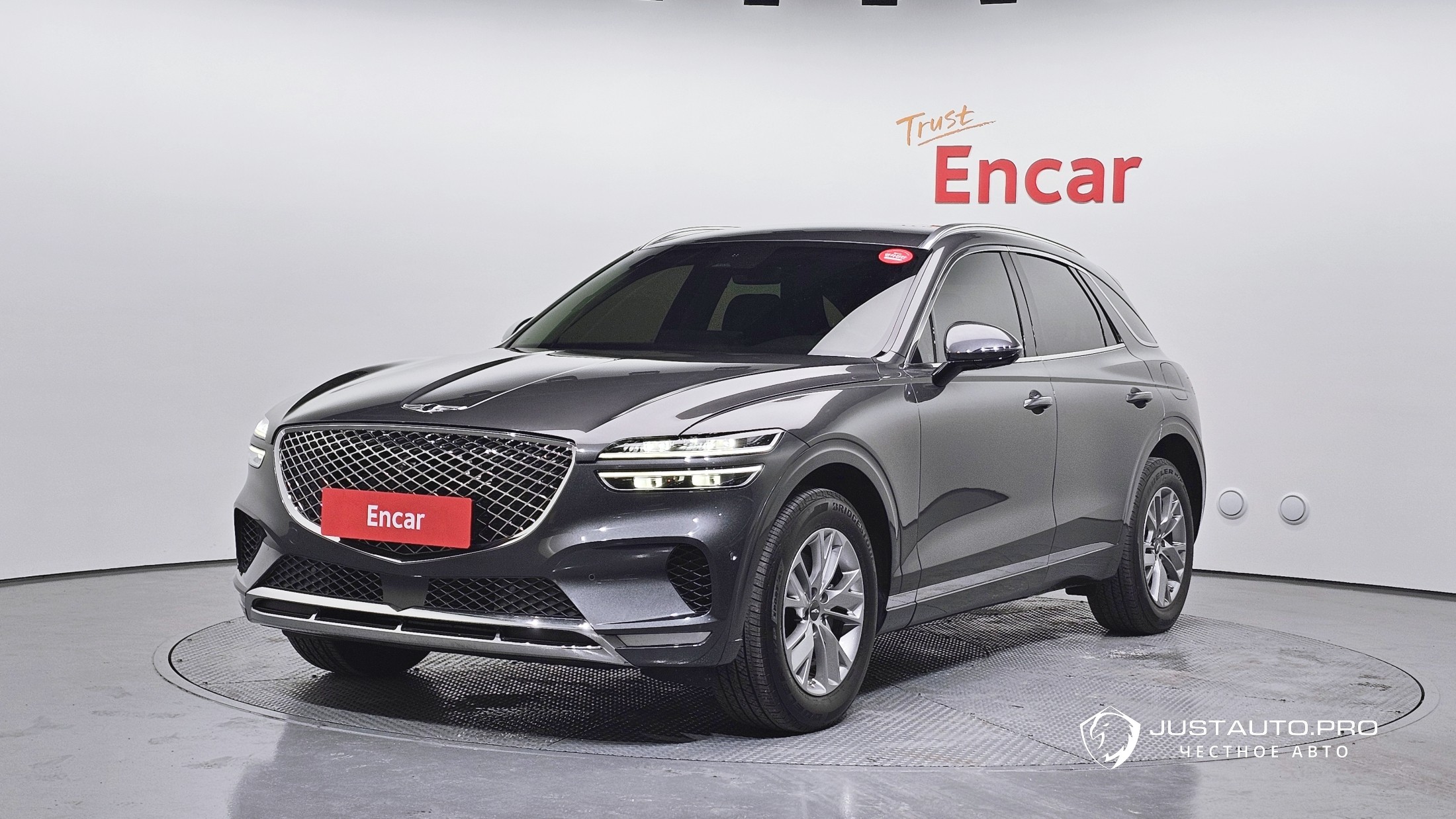 Автомобиль Genesis GV70