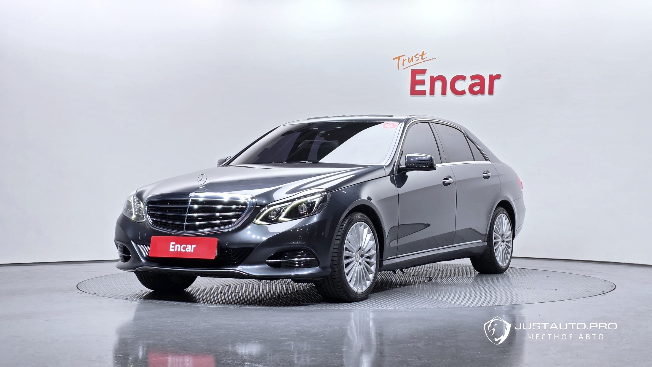 Автомобиль Mercedes-Benz E-Class