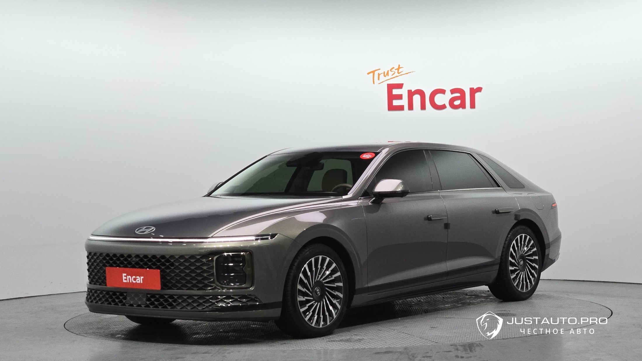 Автомобиль Hyundai Grandeur