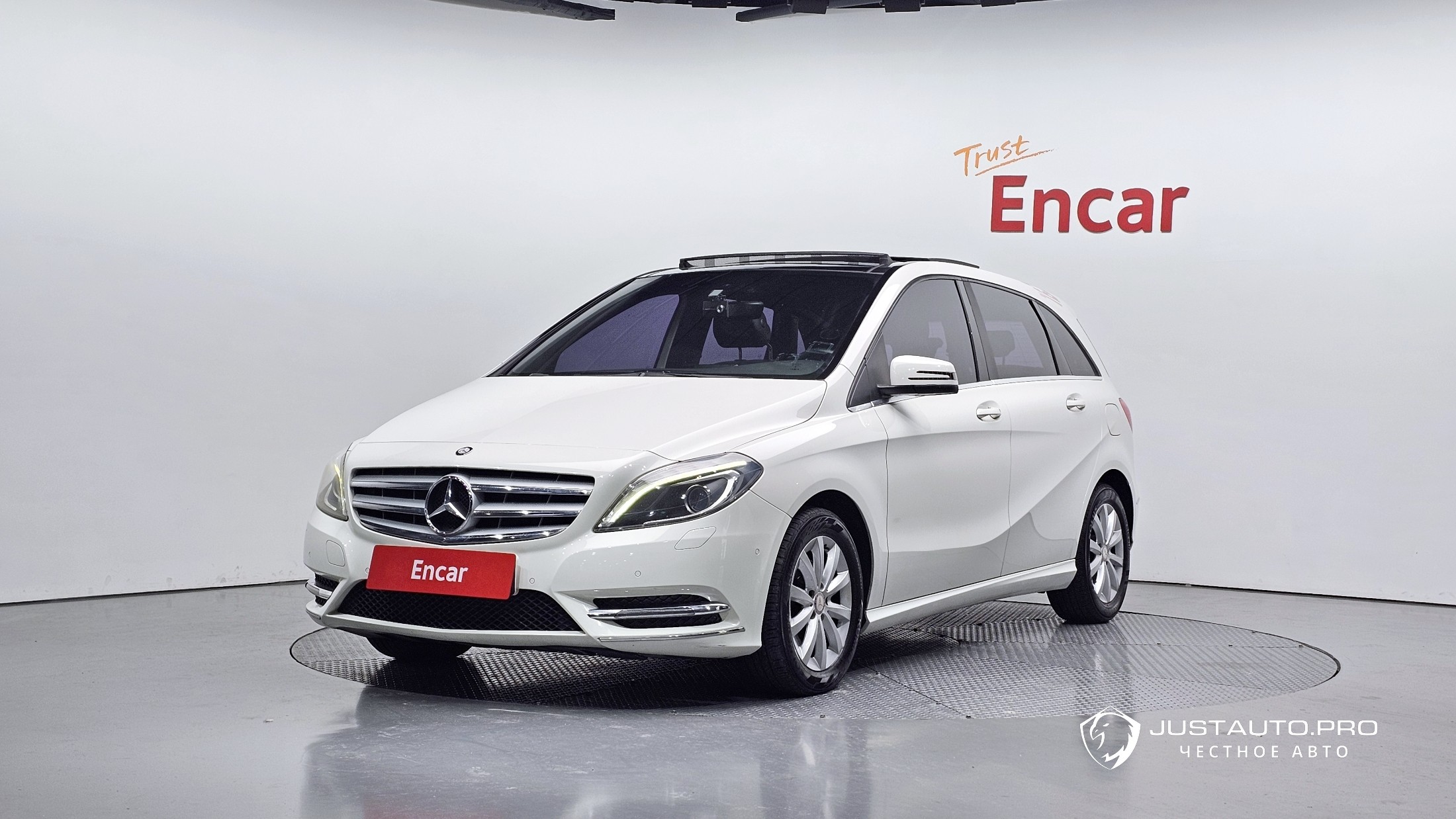 Автомобиль Mercedes-Benz B-Class