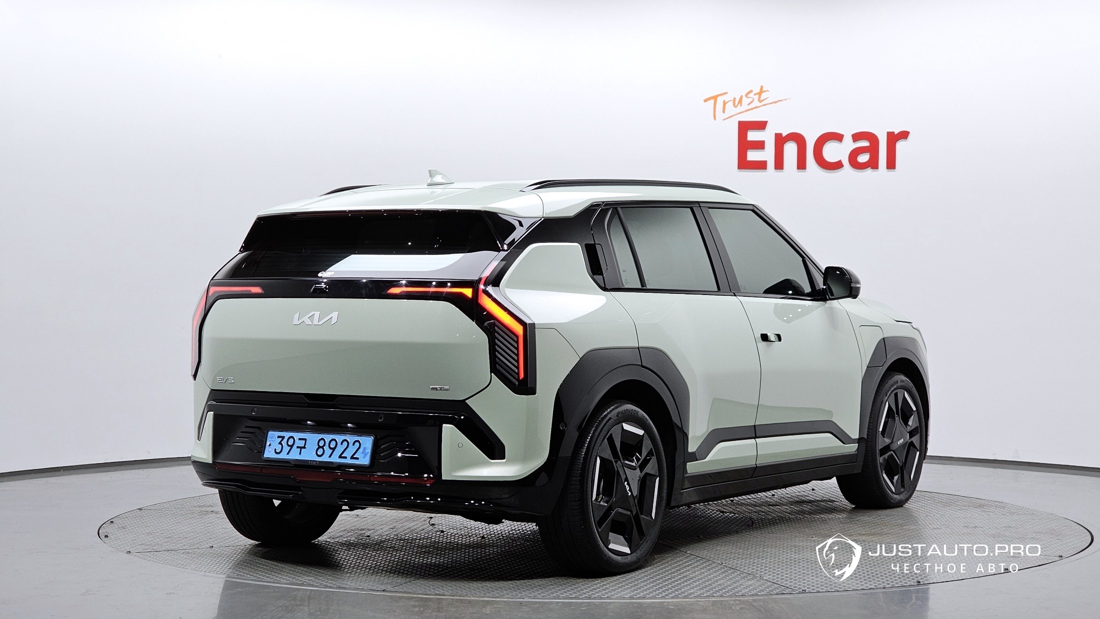 Автомобиль Kia EV3