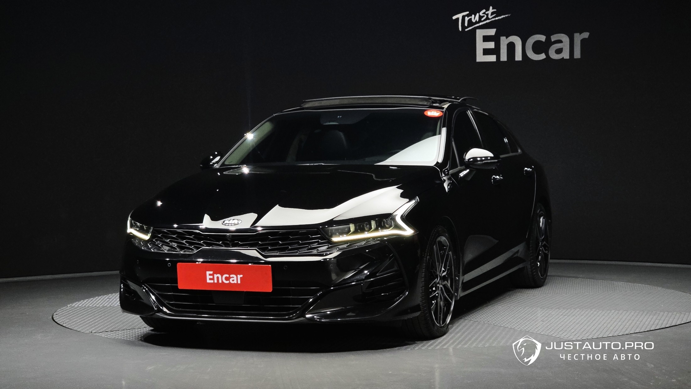 Автомобиль Kia K5