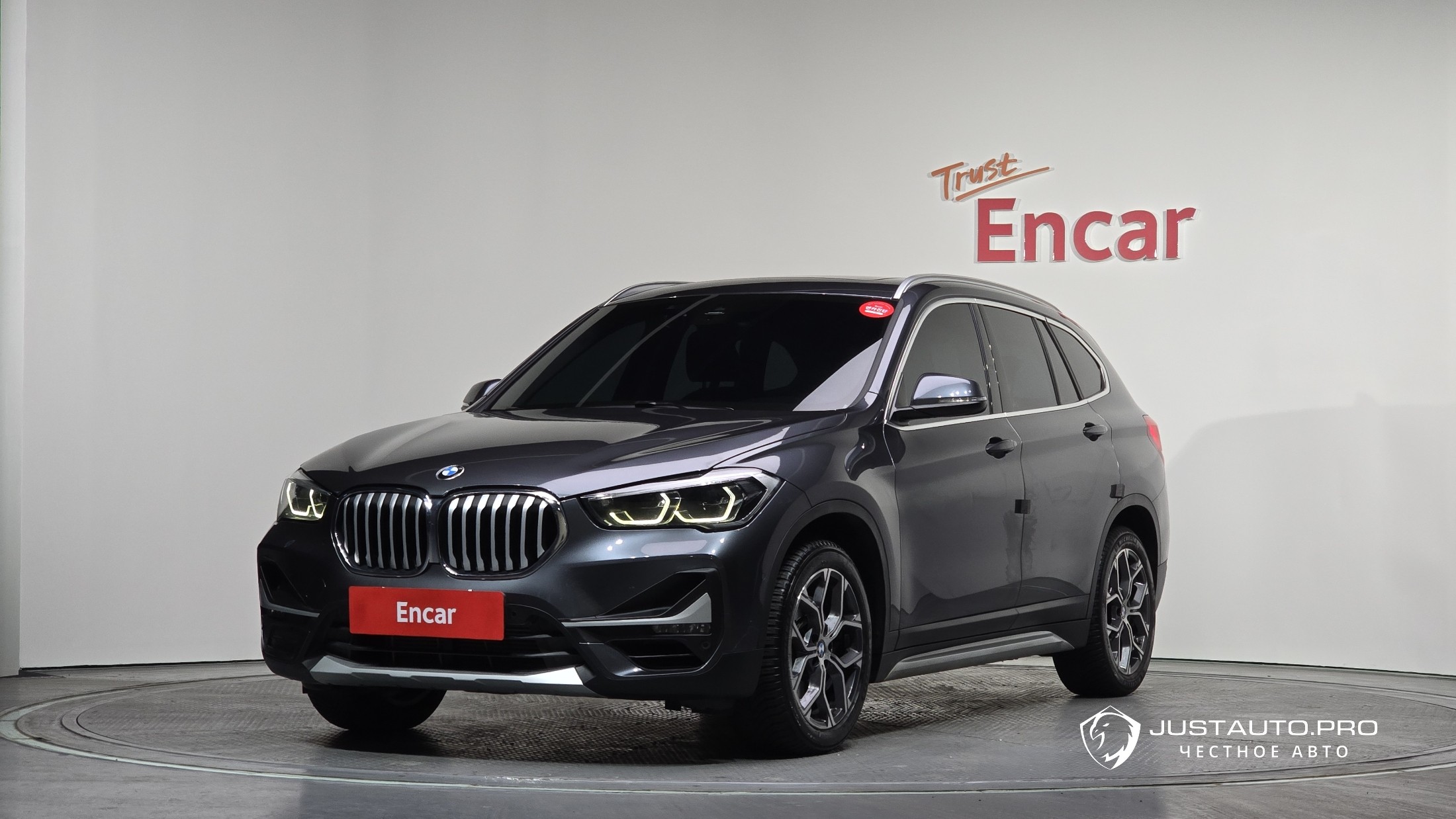 Автомобиль BMW X1