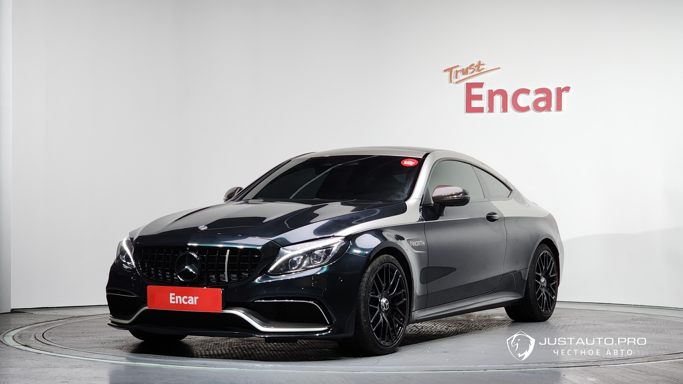 Автомобиль Mercedes-Benz C-Class