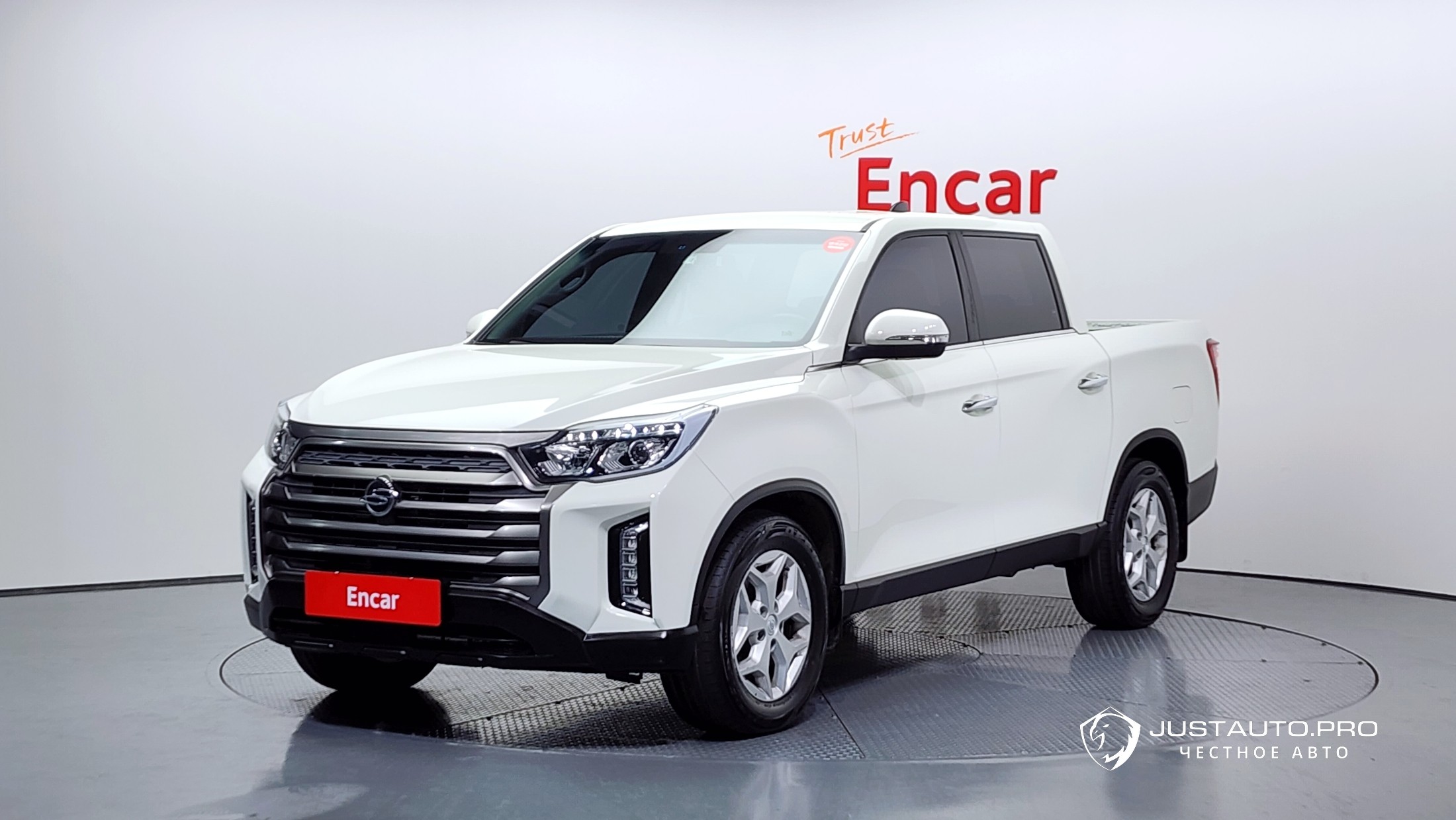 Автомобиль KG_Mobility_Ssangyong Rexton