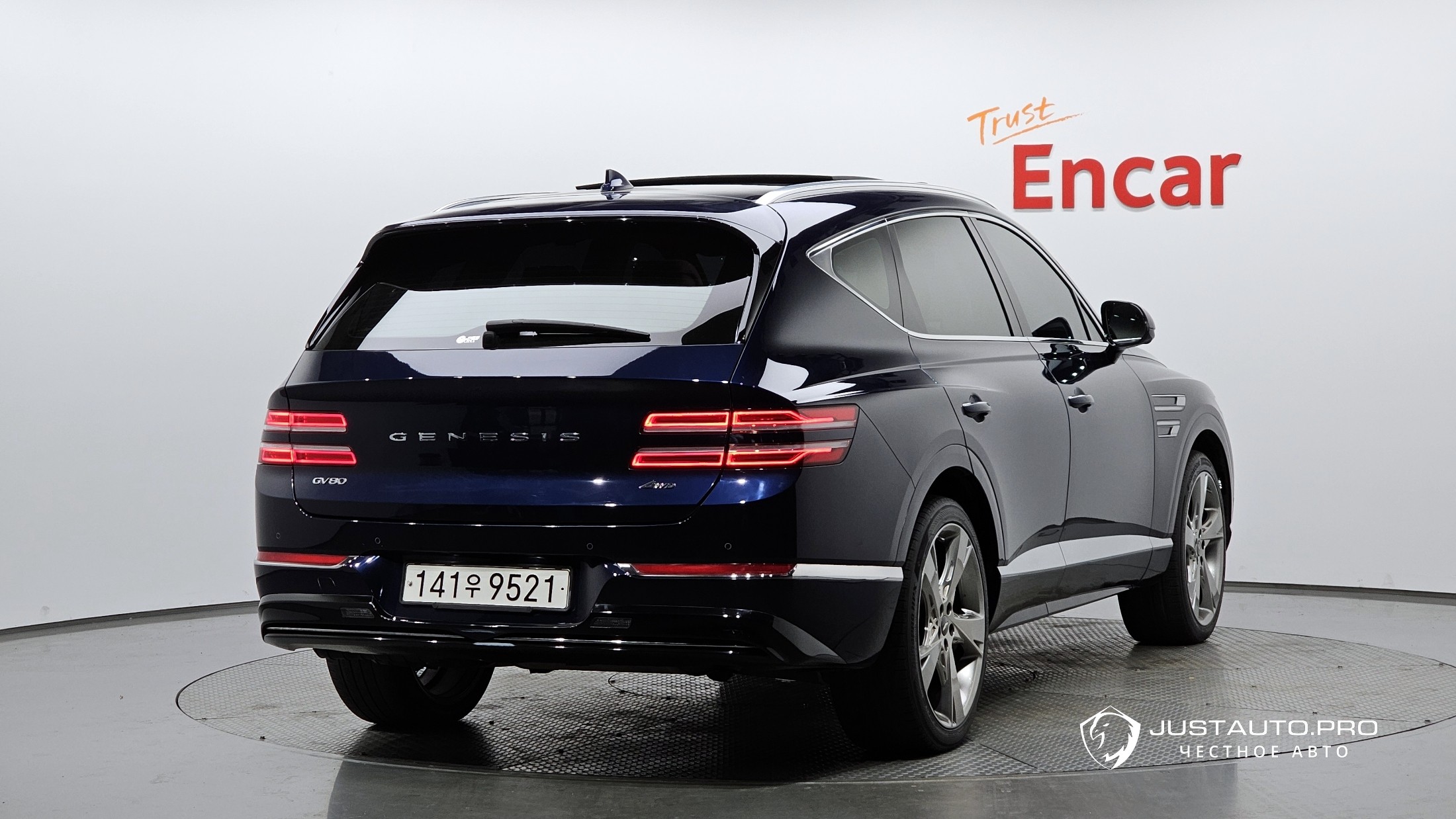 Автомобиль Genesis GV80