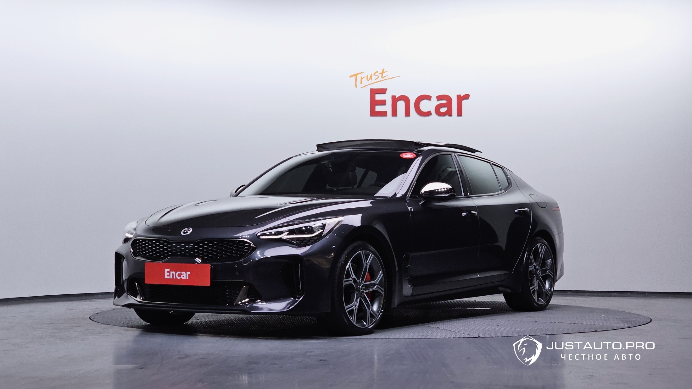 Автомобиль Kia Stinger