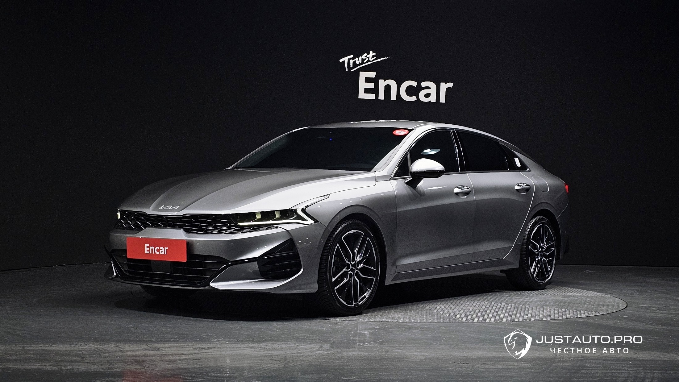 Автомобиль Kia K5