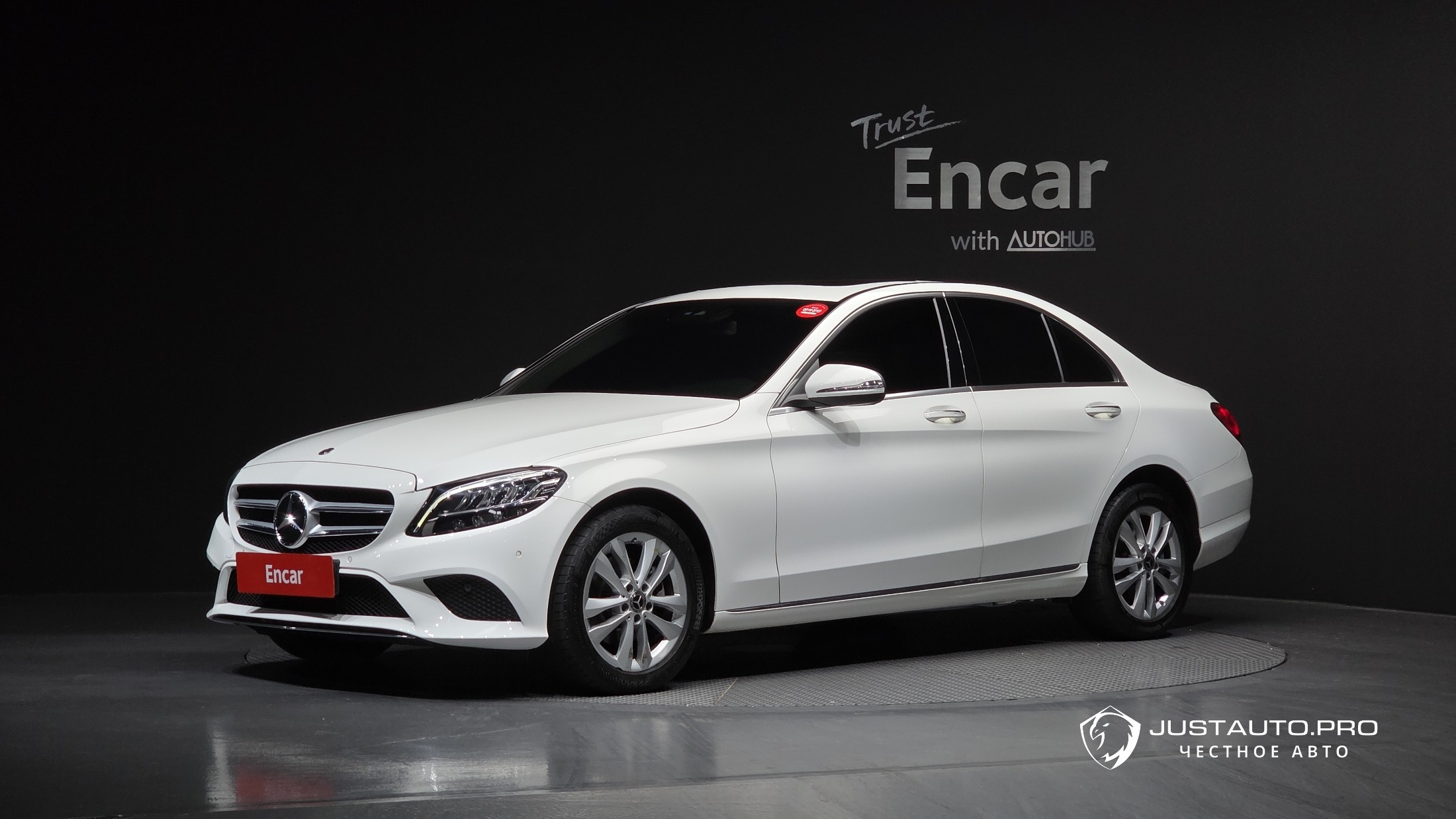 Автомобиль Mercedes-Benz C-Class