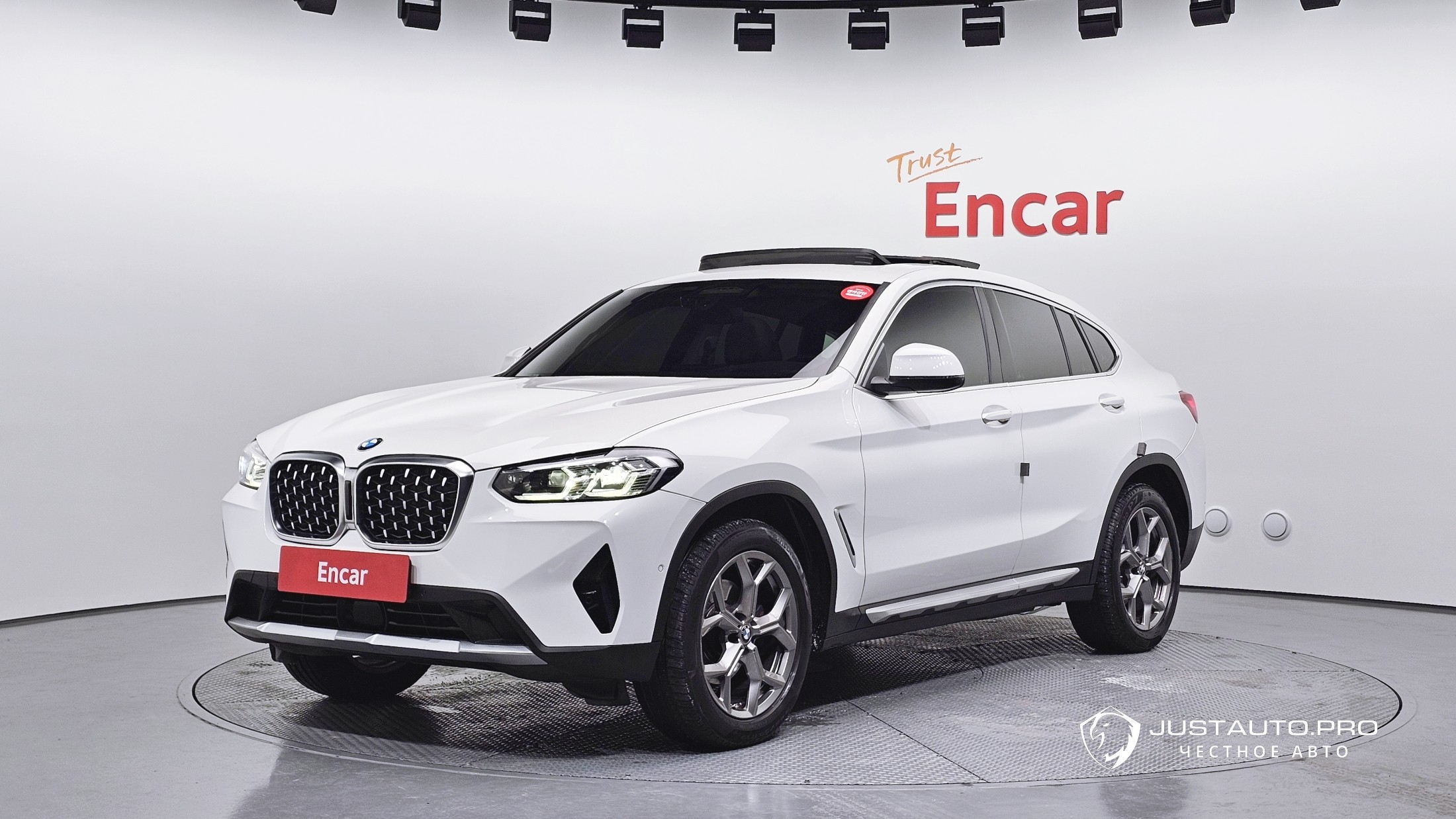 Автомобиль BMW X4