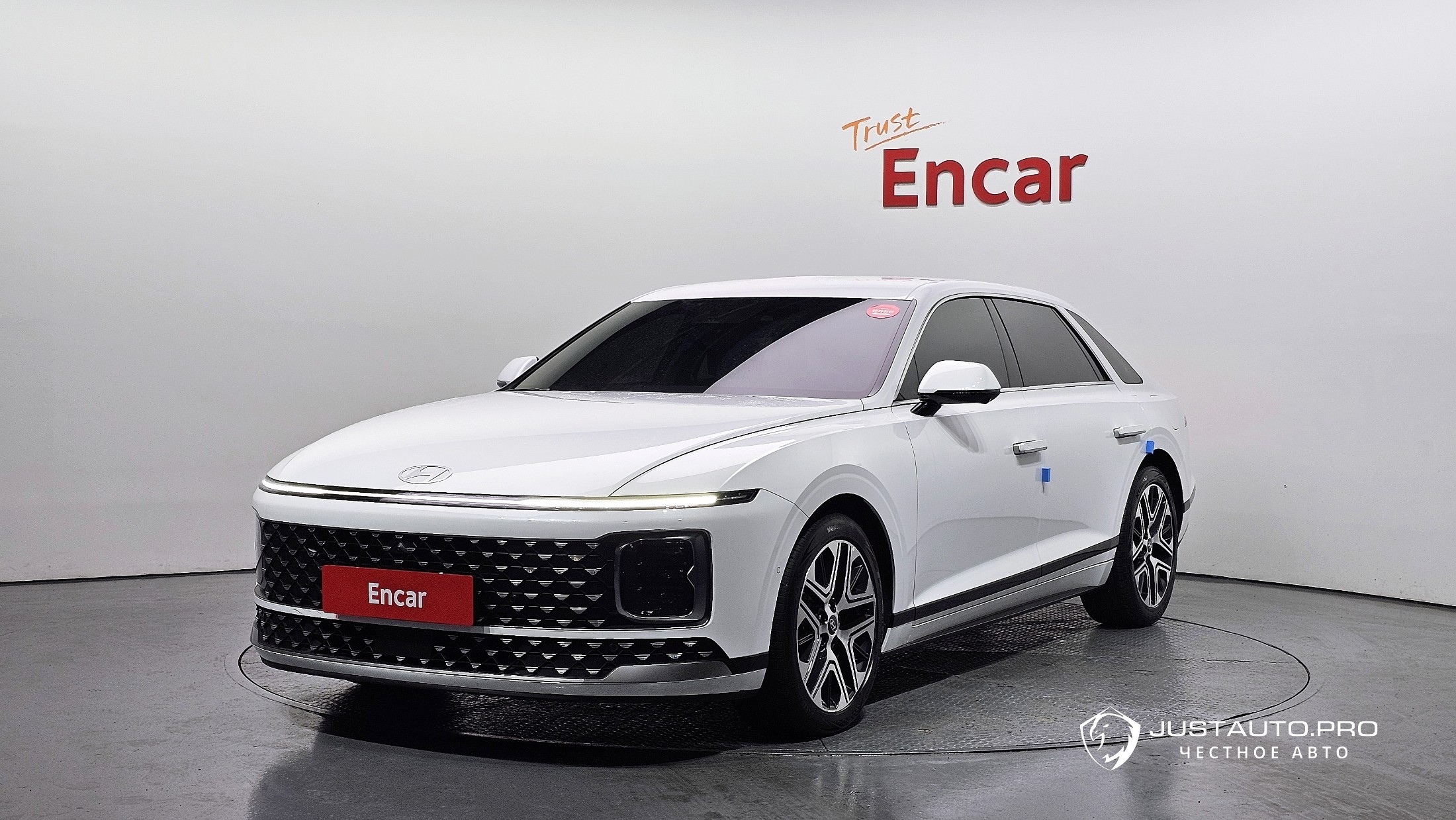 Автомобиль Hyundai Grandeur