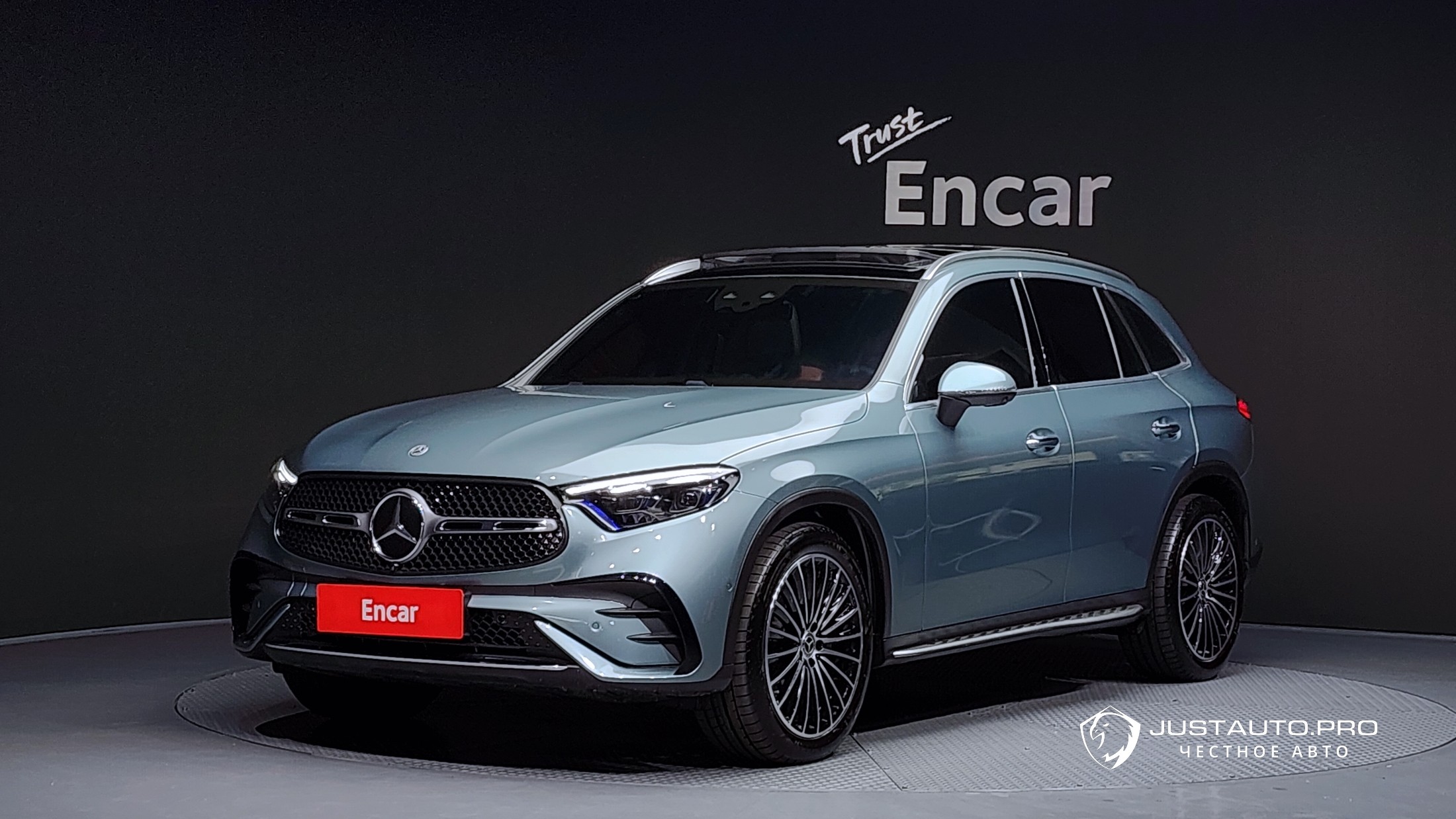 Автомобиль Mercedes-Benz GLC-Class