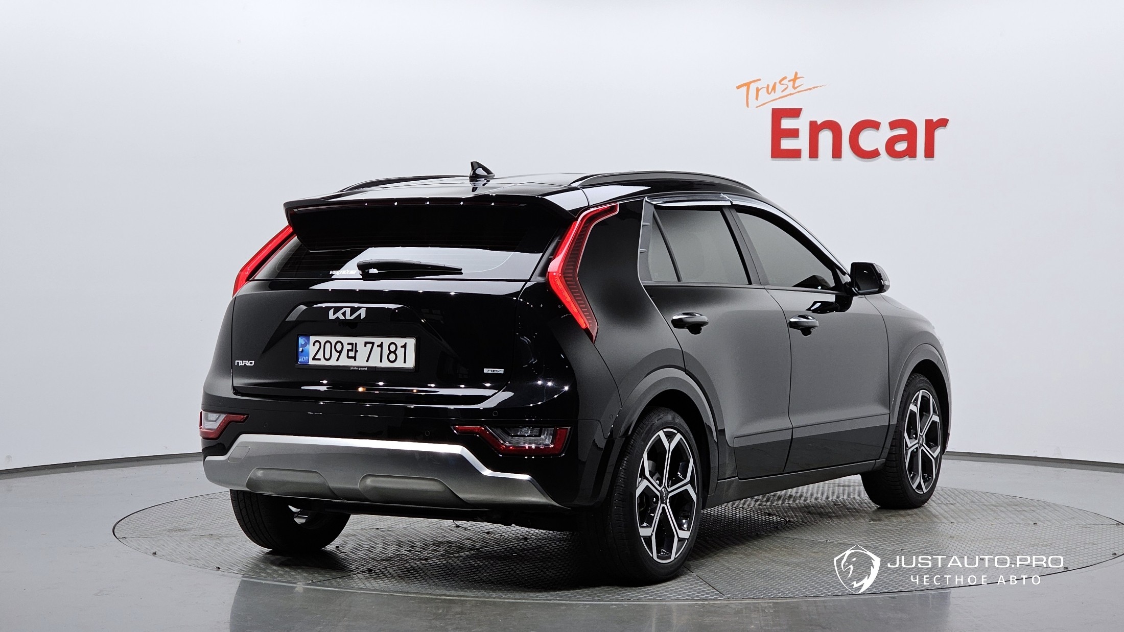 Автомобиль Kia Niro