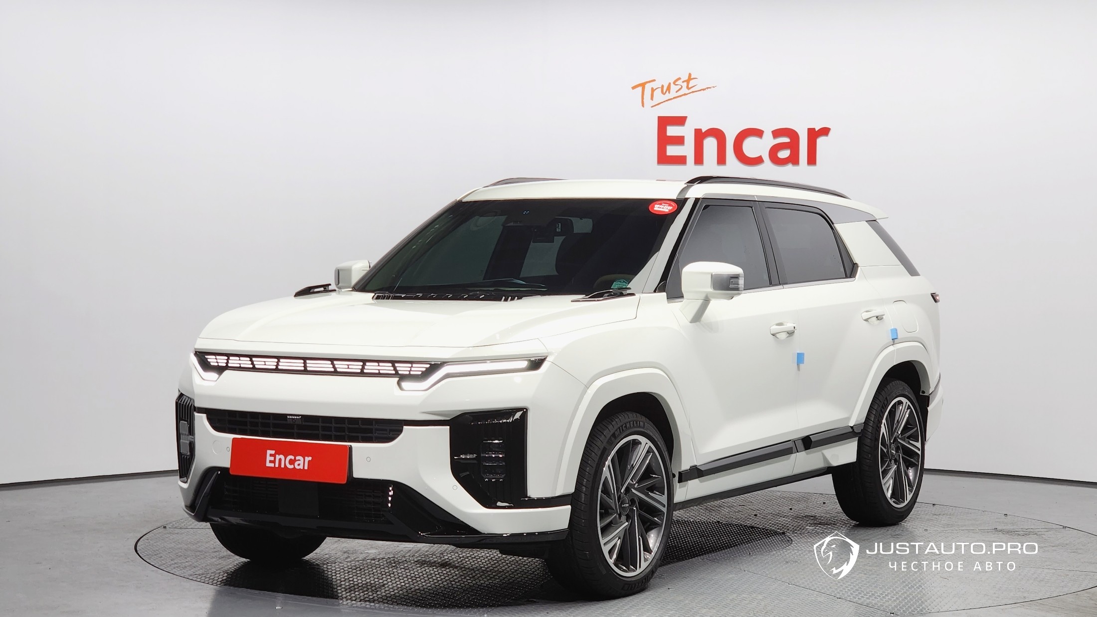 Автомобиль KG_Mobility_Ssangyong Actyon