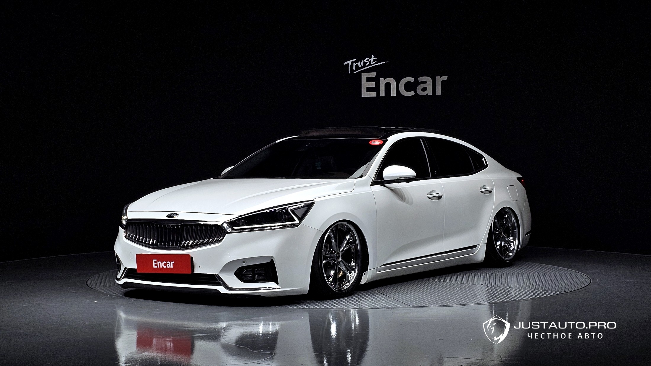 Автомобиль Kia K7