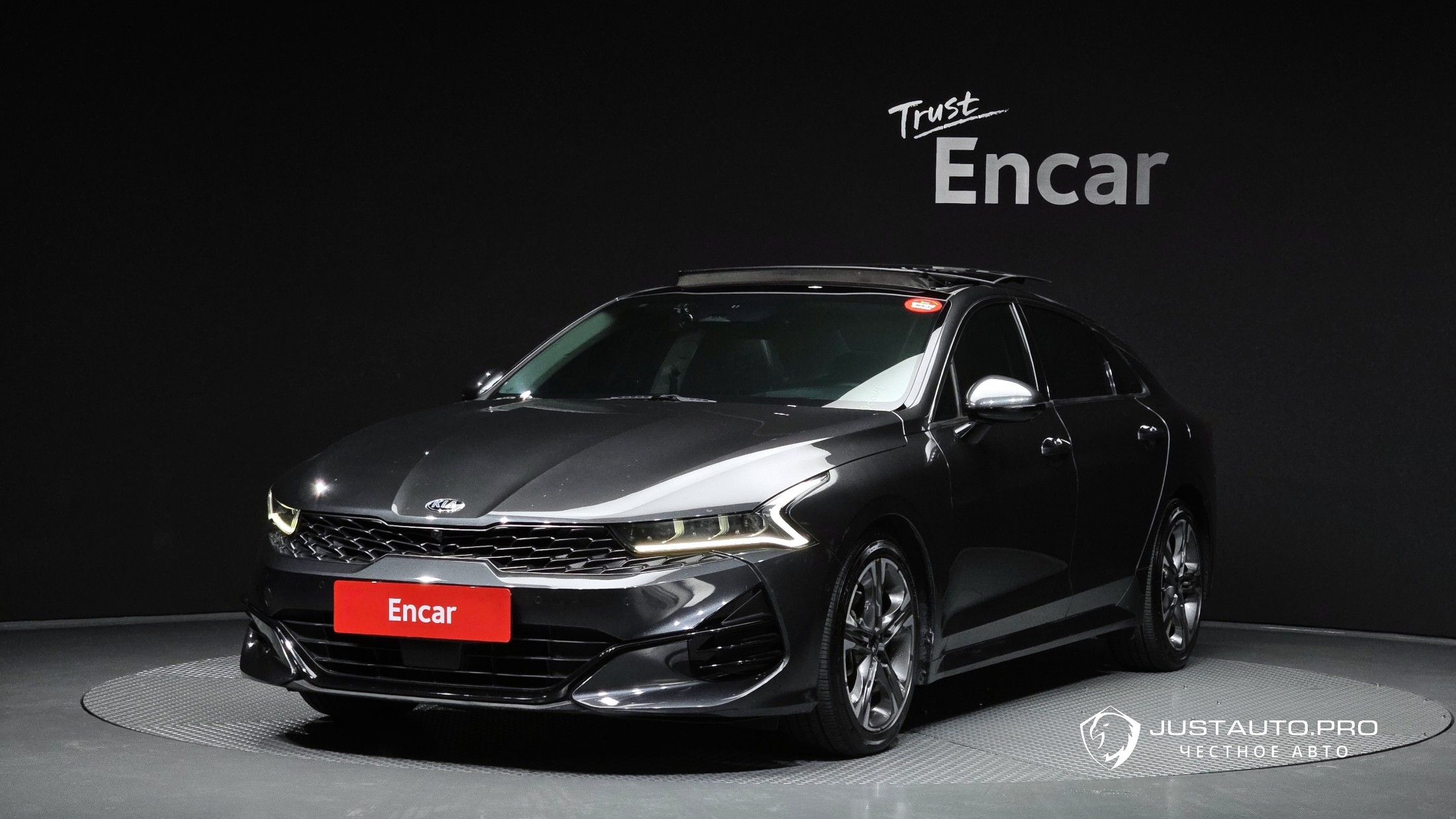 Автомобиль Kia K5