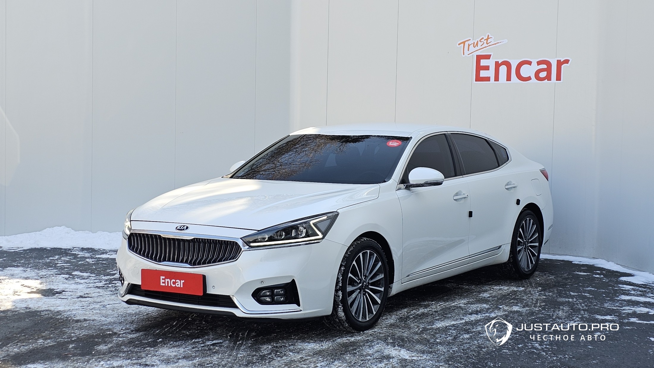 Автомобиль Kia K7