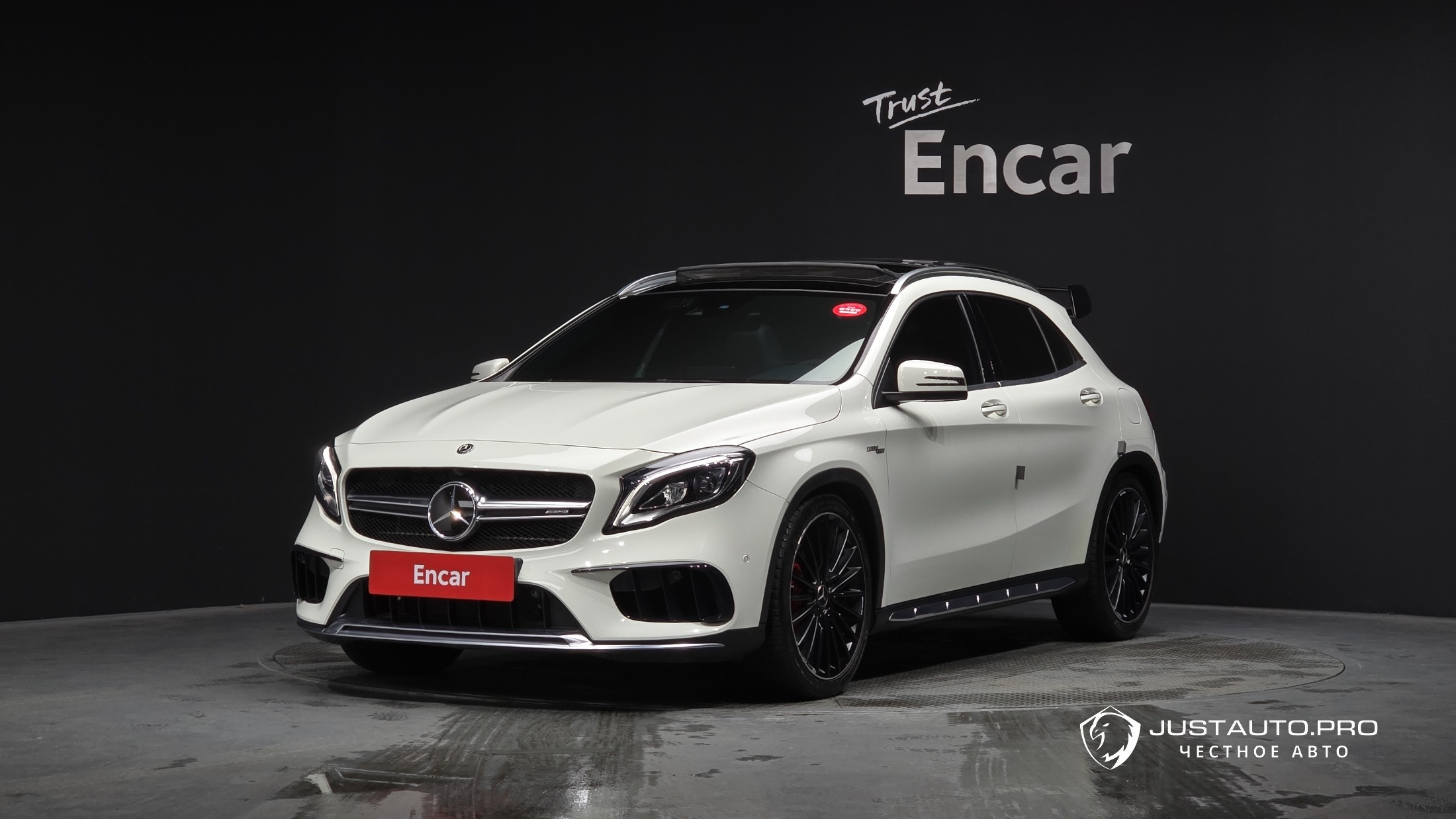 Автомобиль Mercedes-Benz GLA-Class