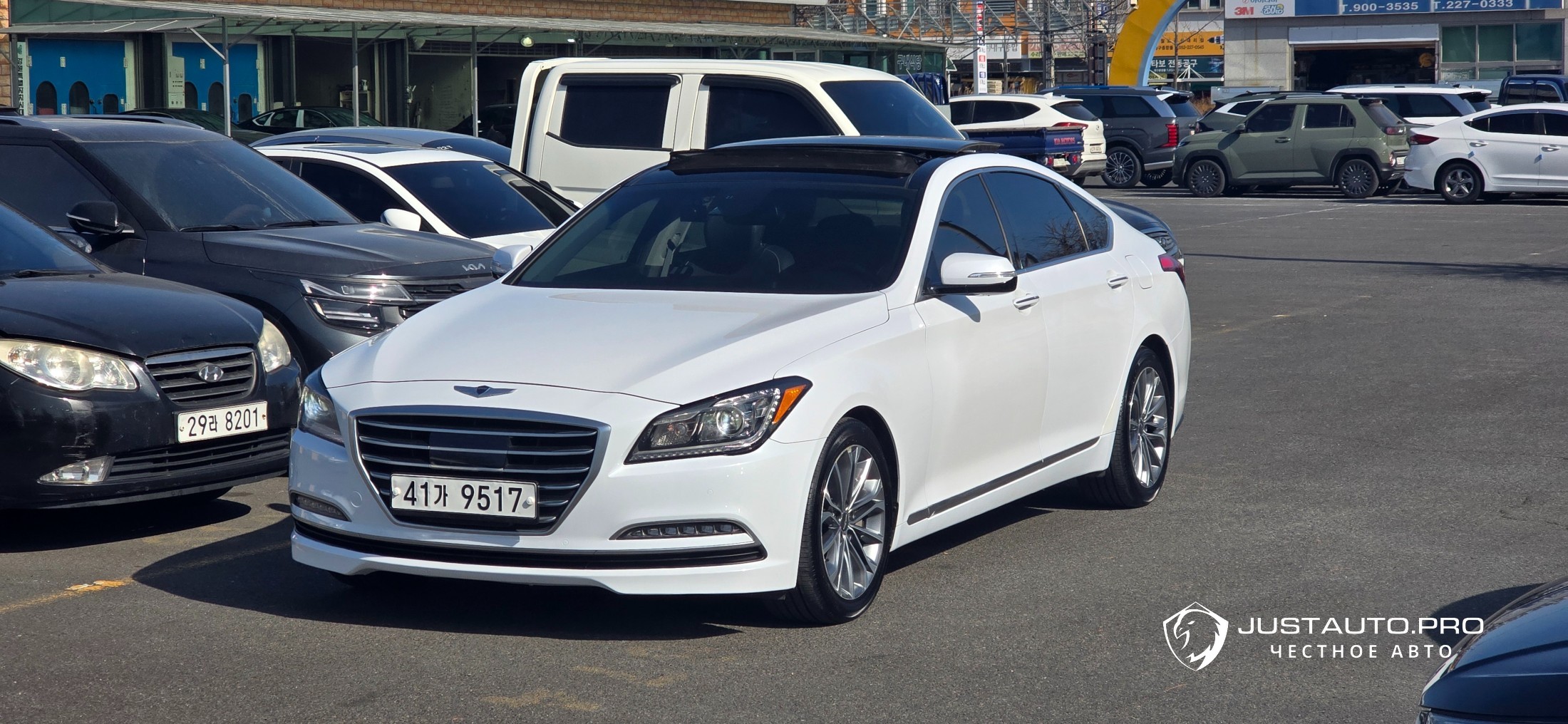 Автомобиль Hyundai Genesis