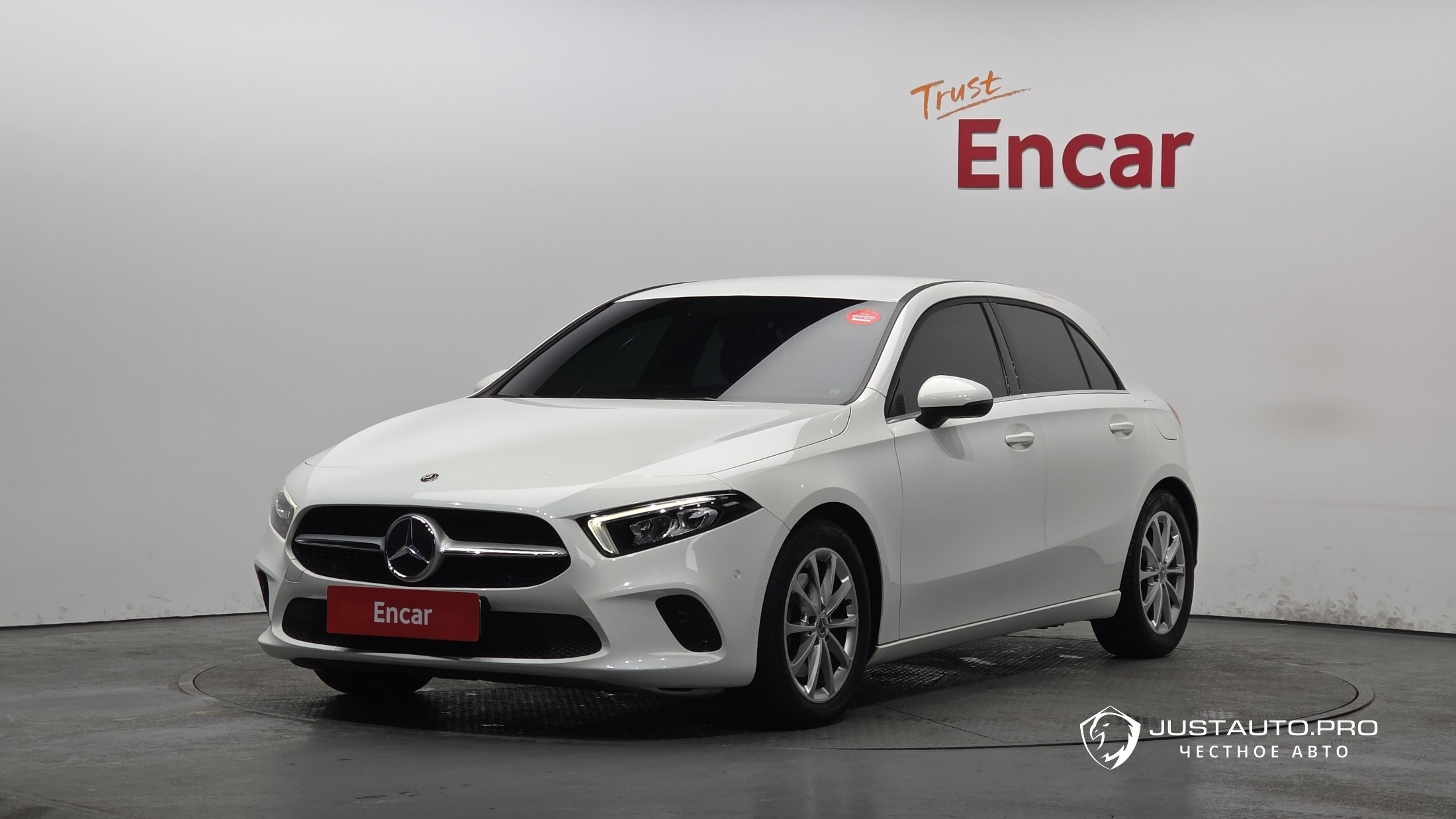 Автомобиль Mercedes-Benz A-Class