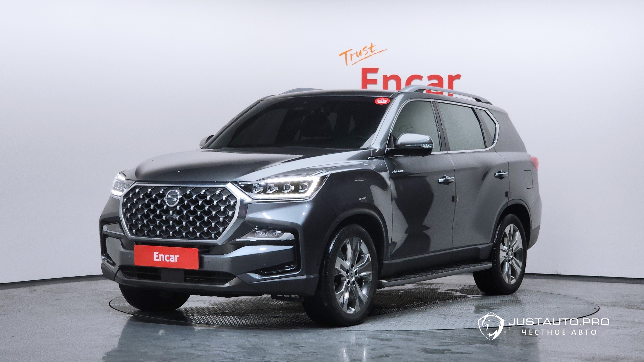 Автомобиль KG_Mobility_Ssangyong Rexton