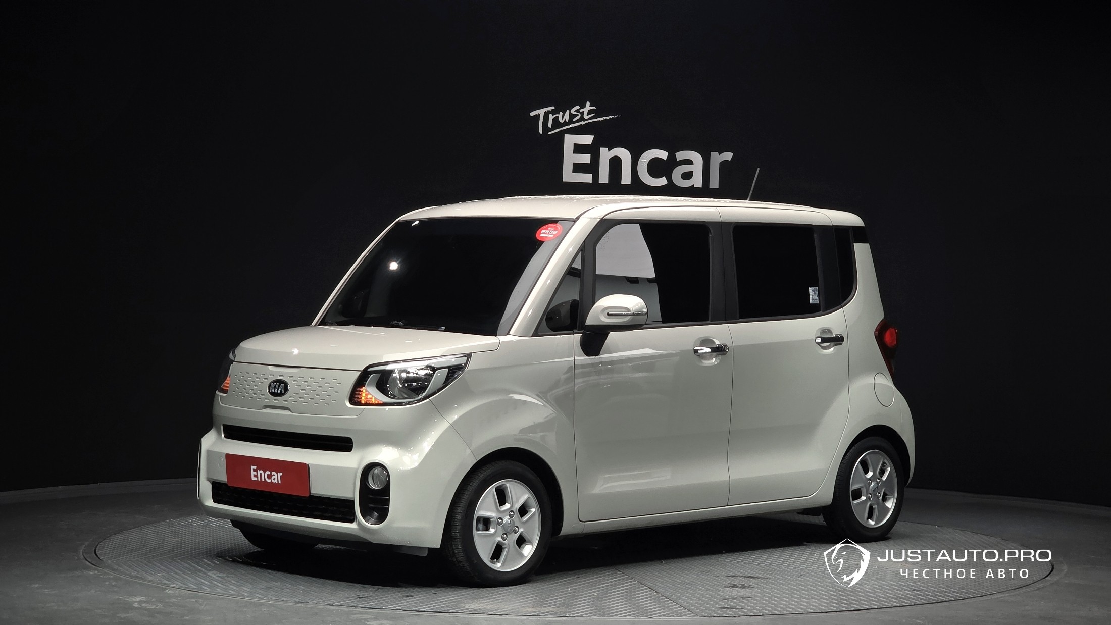 Автомобиль Kia RAY
