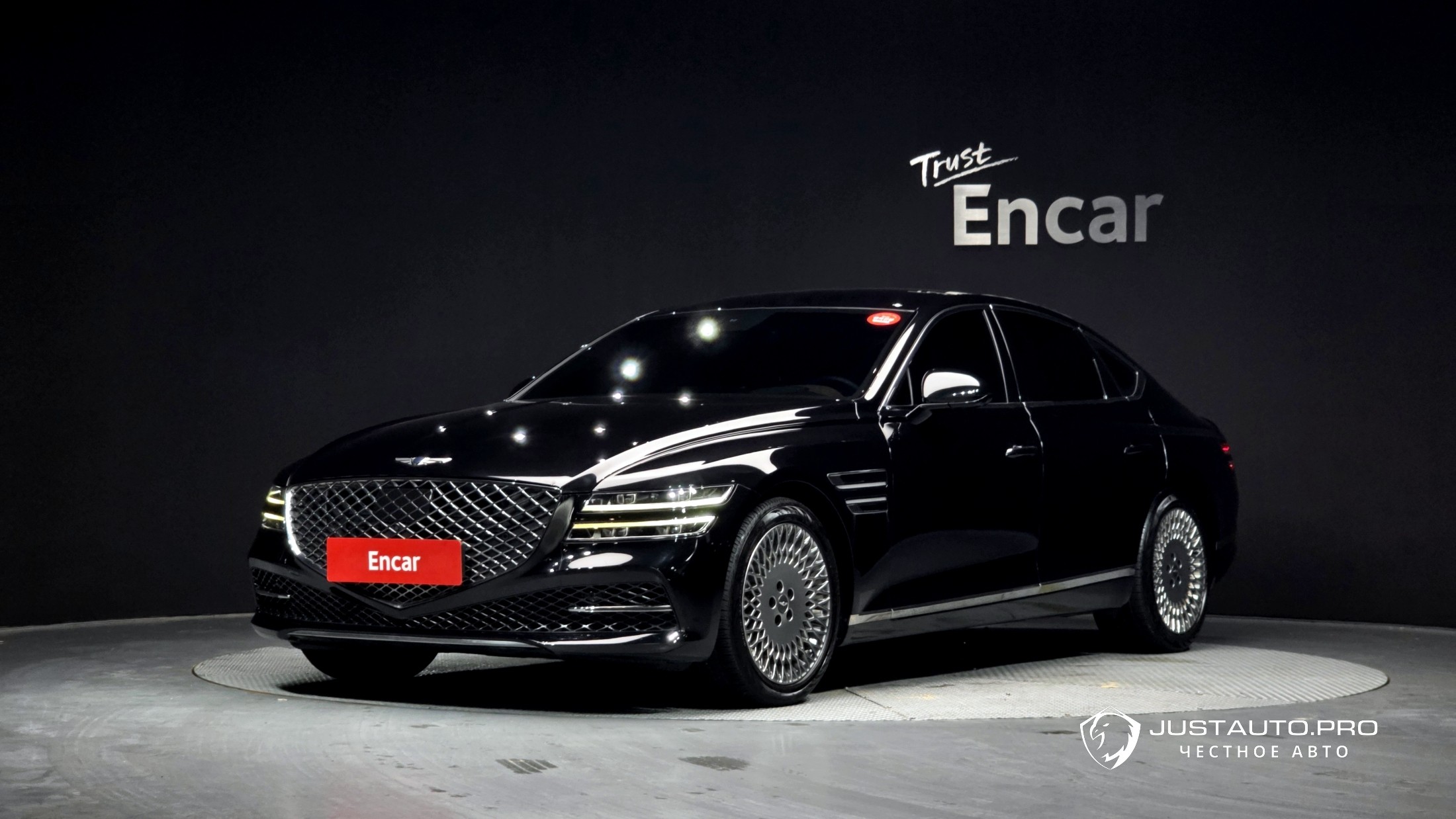 Автомобиль Genesis G80