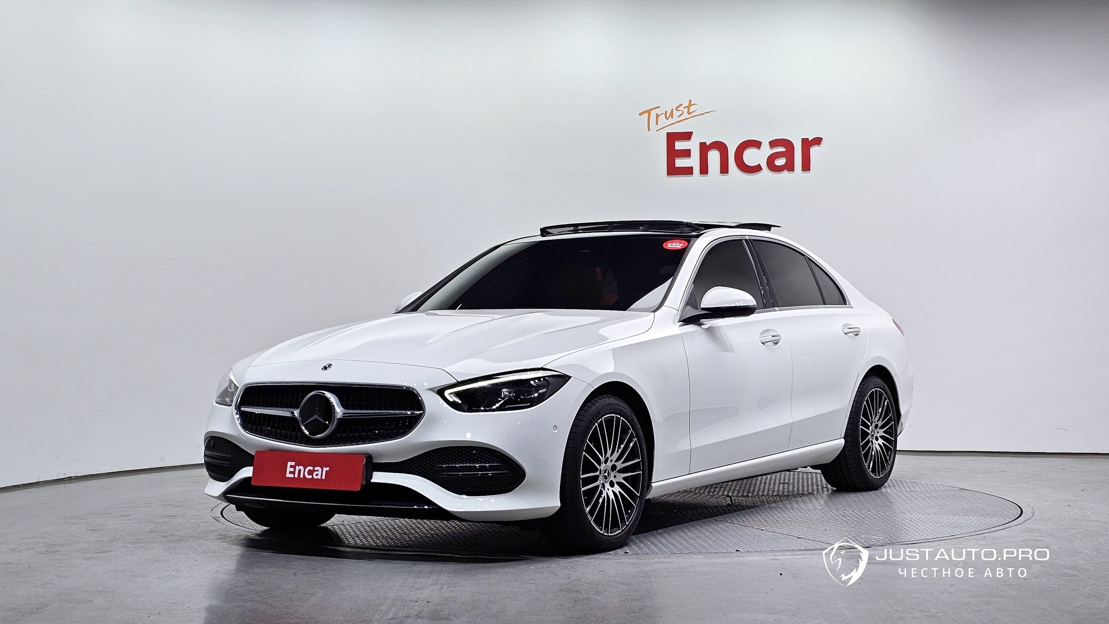 Автомобиль Mercedes-Benz C-Class