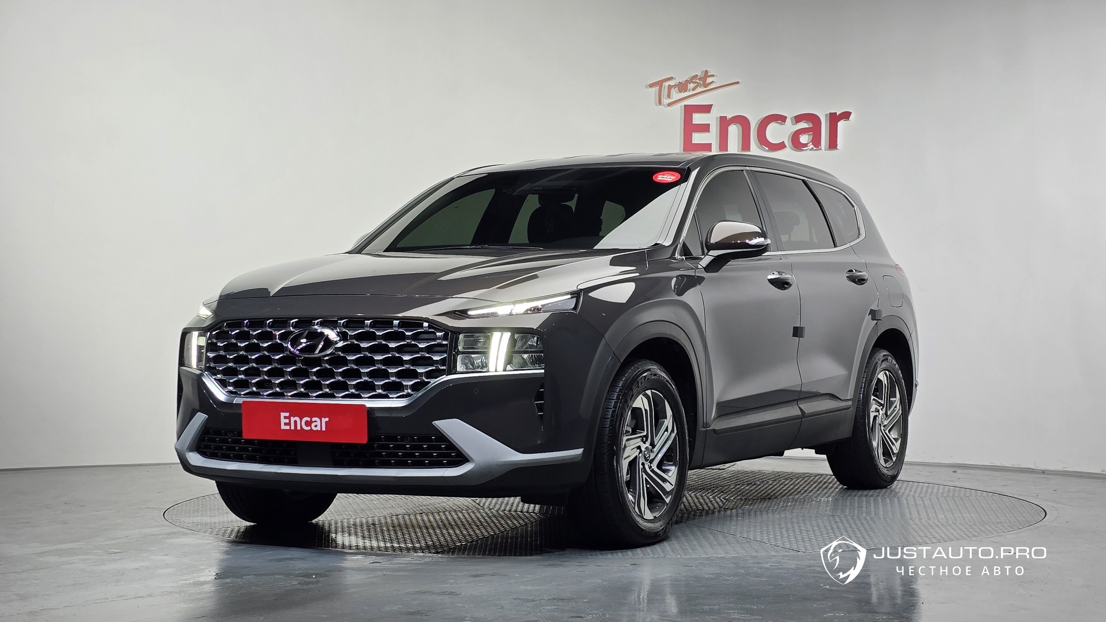 Автомобиль Hyundai Santafe