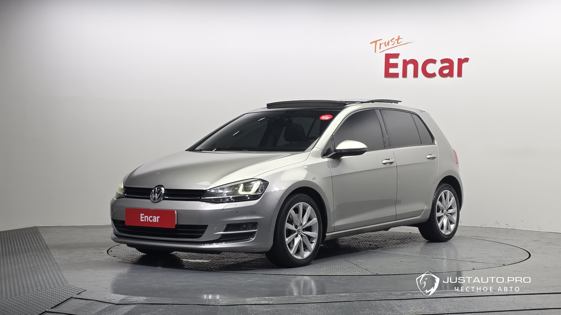 Автомобиль Volkswagen Golf