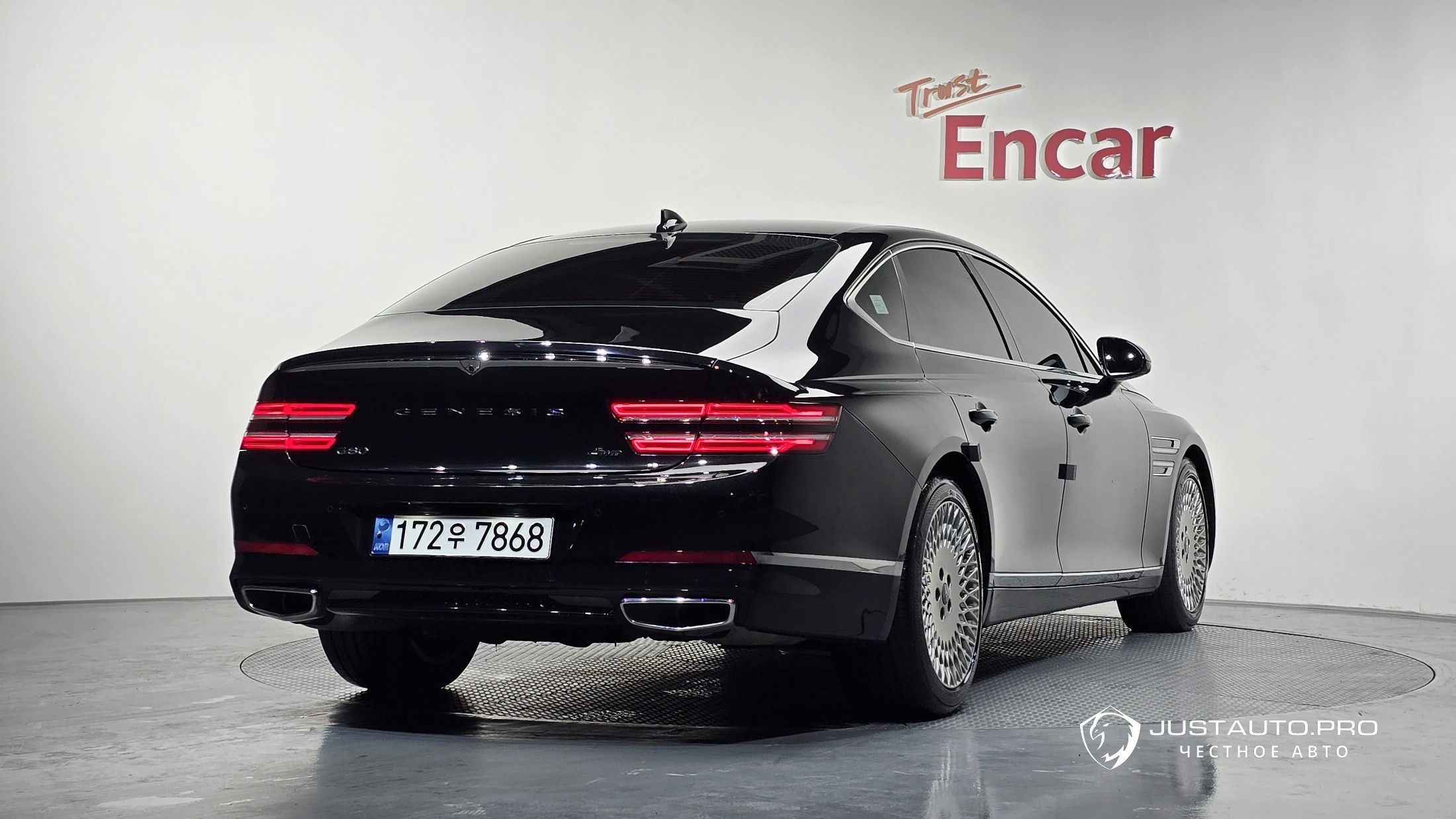 Автомобиль Genesis G80