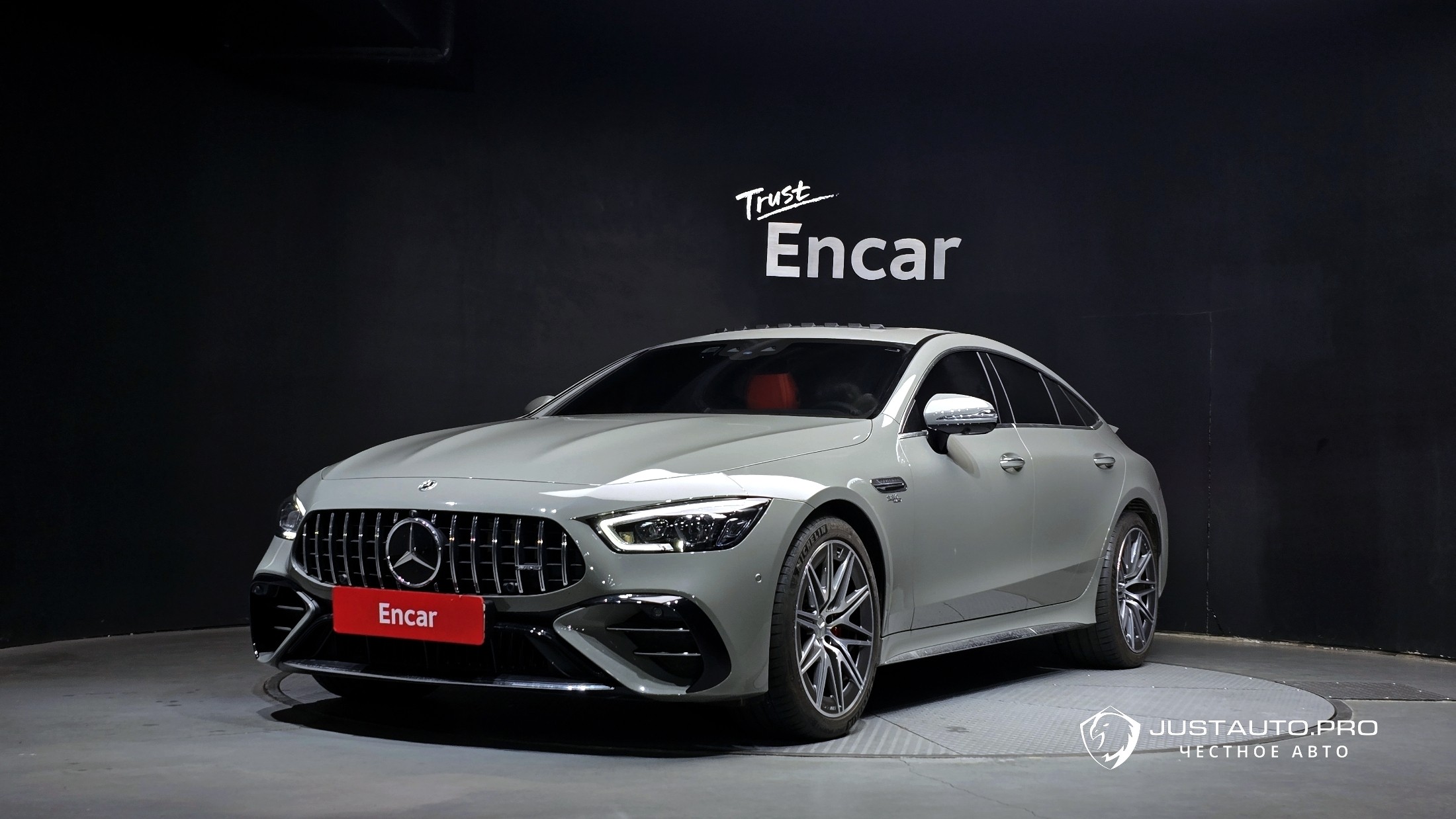 Автомобиль Mercedes-Benz AMG GT