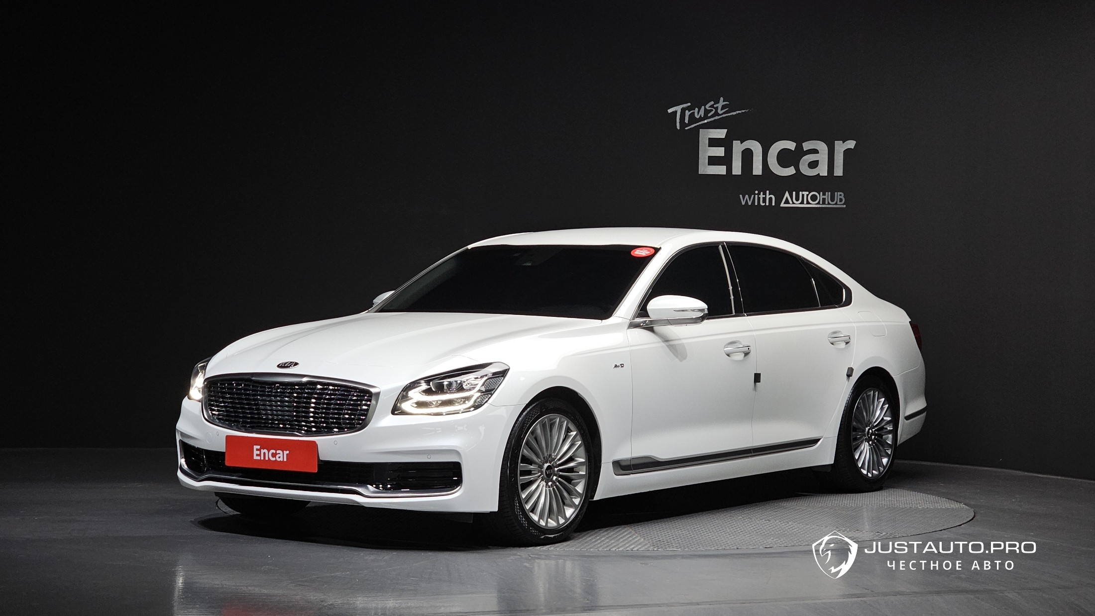 Автомобиль Kia K9